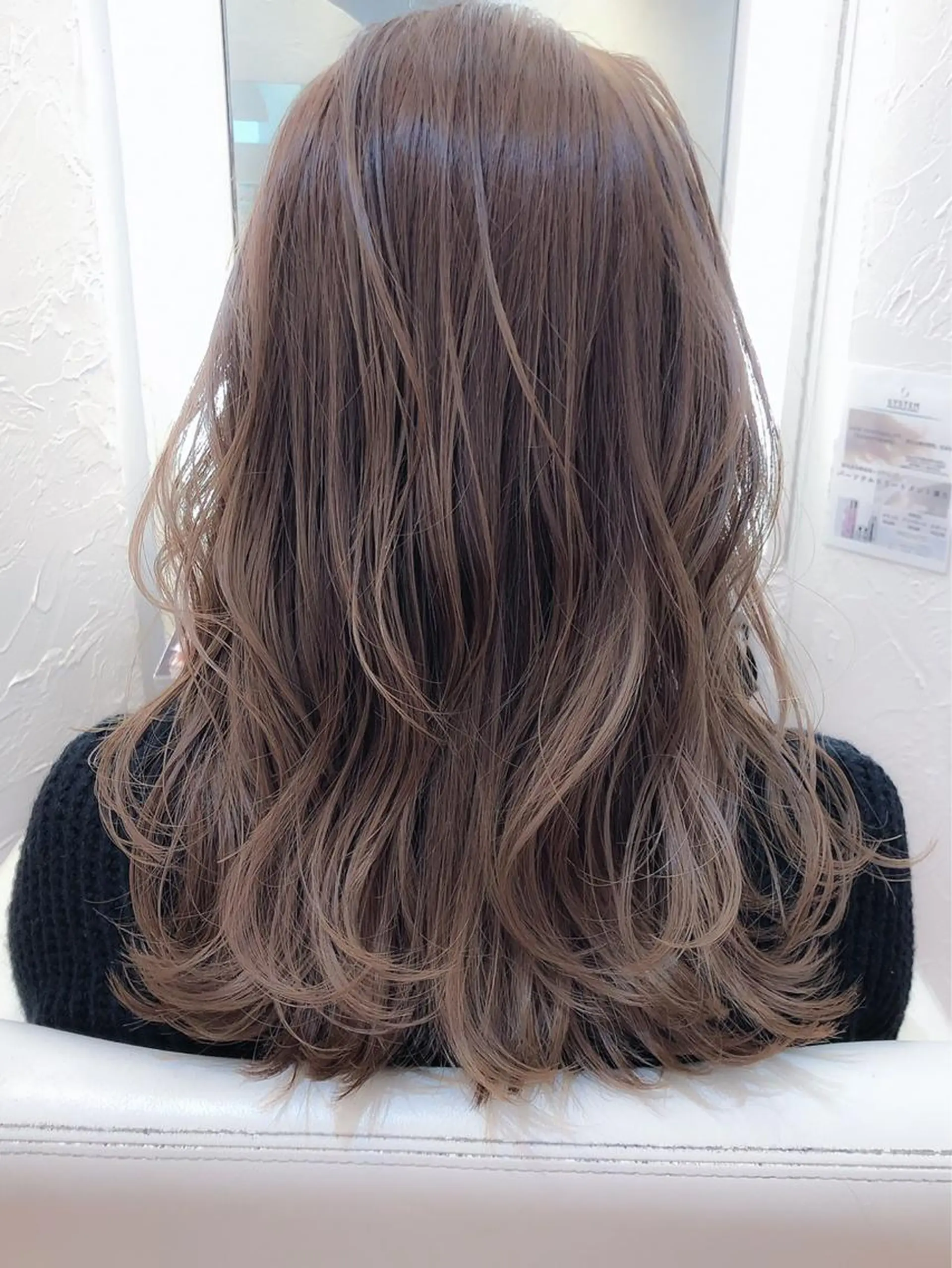 セミロング レイヤー/ショート カット/服部タカノリのヘアスタイル