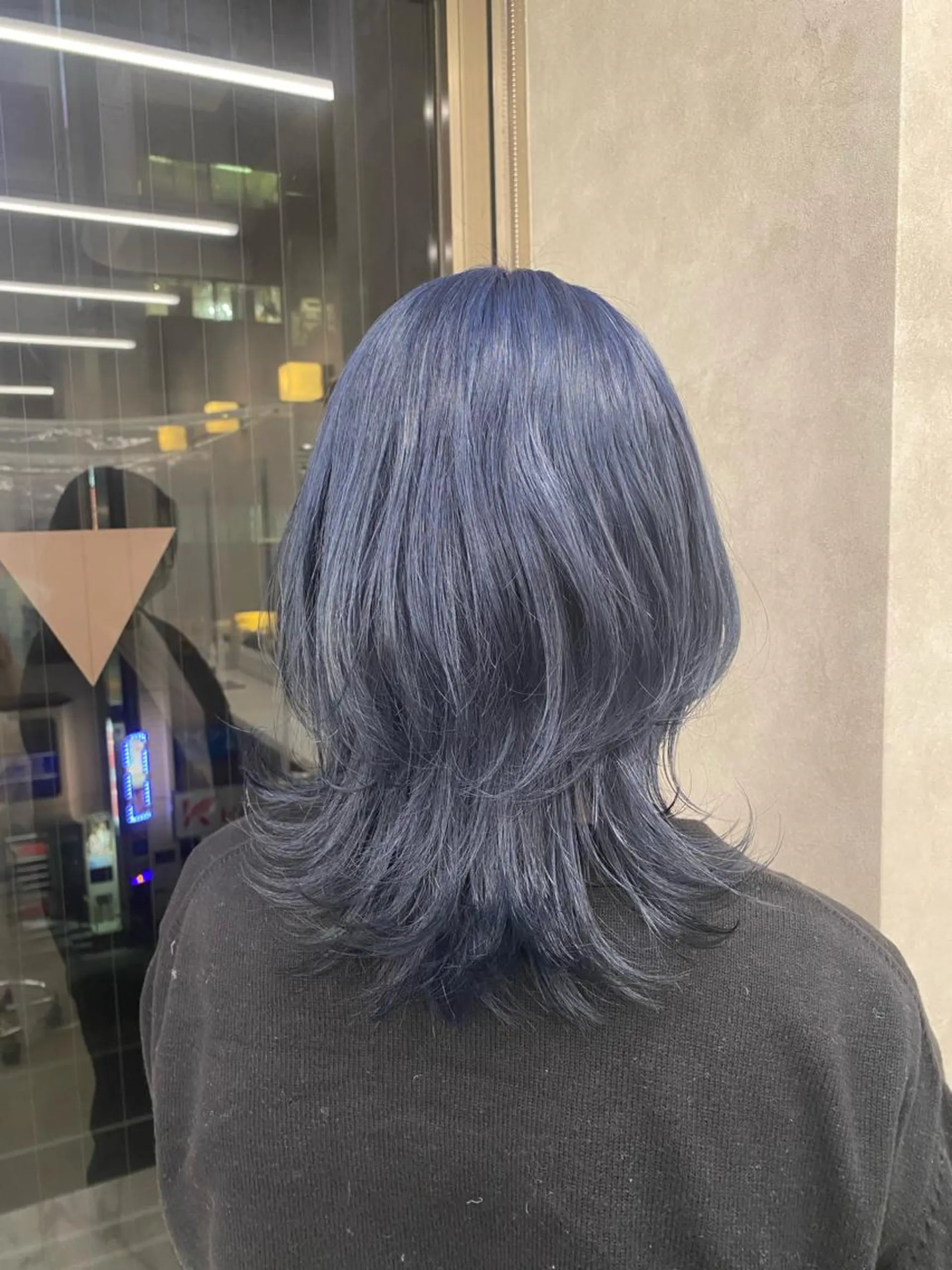 セミロング カラー ヘアアレンジ キッズ ブリーチ ブルーカラー ネイビーカラー TRUNAIL&EYE所属・TRU Shino🦋のマツエク・マツパデザイン