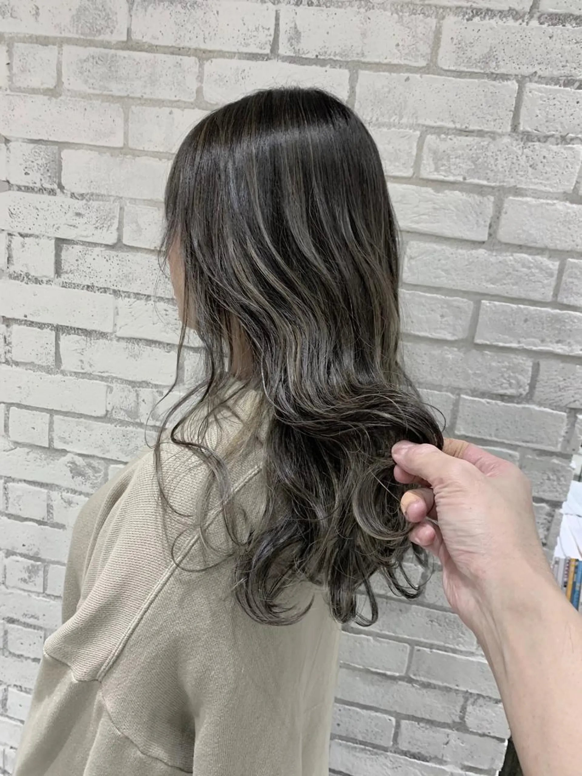 ロング カラー パーマ ヘアアレンジ アディクシーカラー 透明感カラー ハイライトカラー ハイライト ヘアカラー filo byFeria渋谷所属・縮毛矯正/美髪 髪質改善/石田幸輔のヘアスタイル