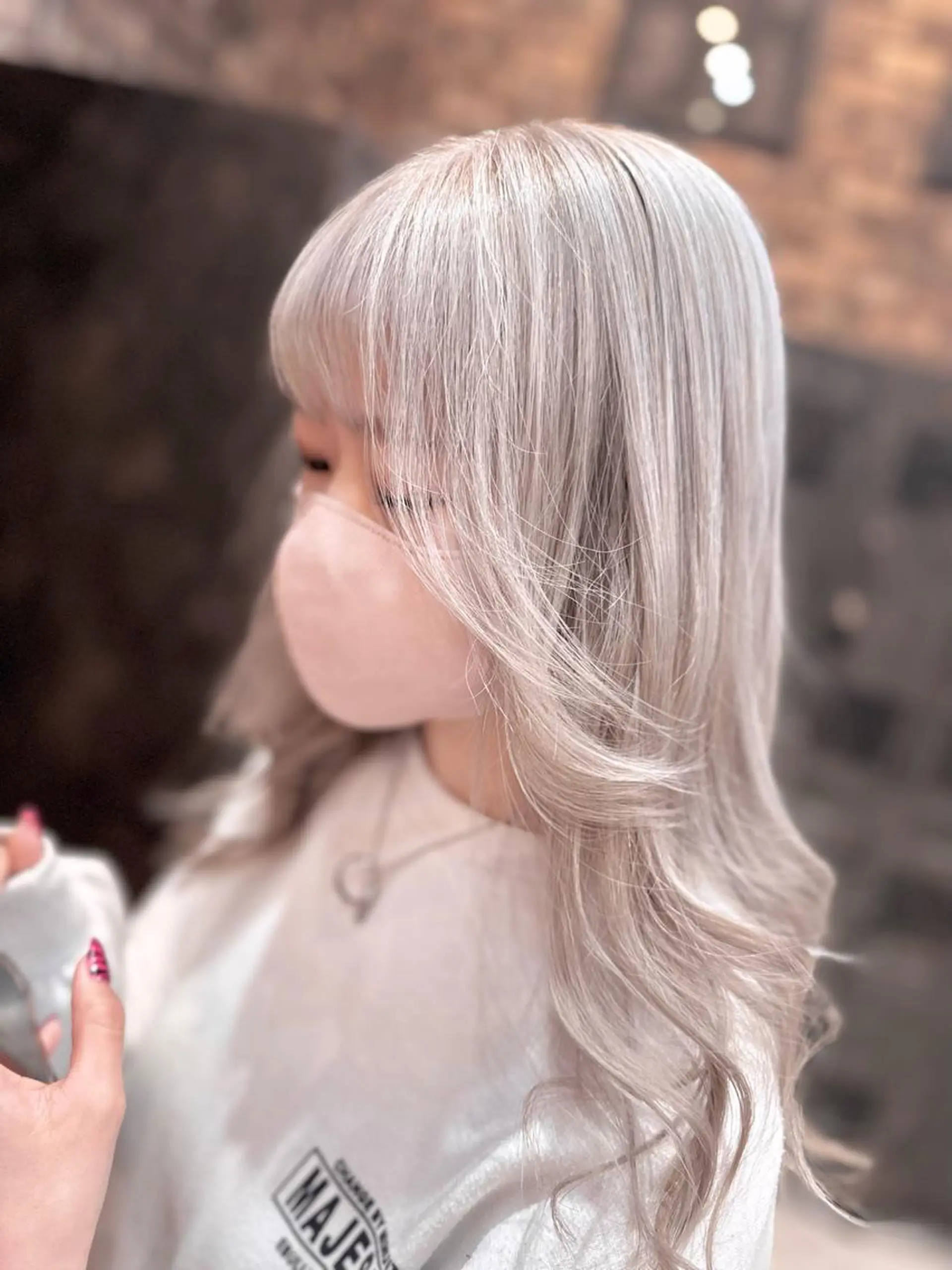 セミロング ヘアカラー 🔷ブリーチバレイヤ ージュ🔷飯野達也のヘアスタイル