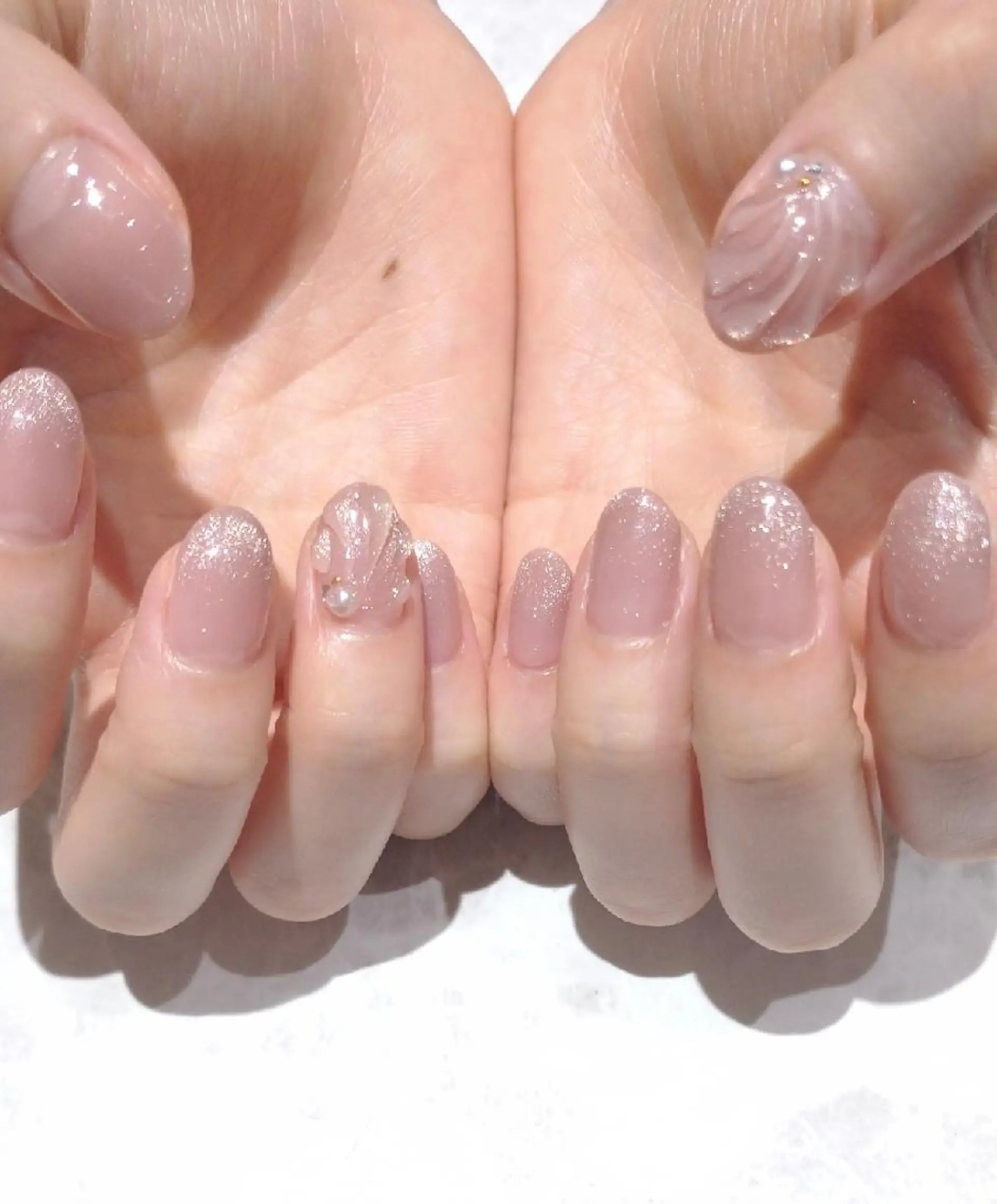 ネイル シンプルネイル ハンドネイル 會田 瑠衣のネイルデザイン