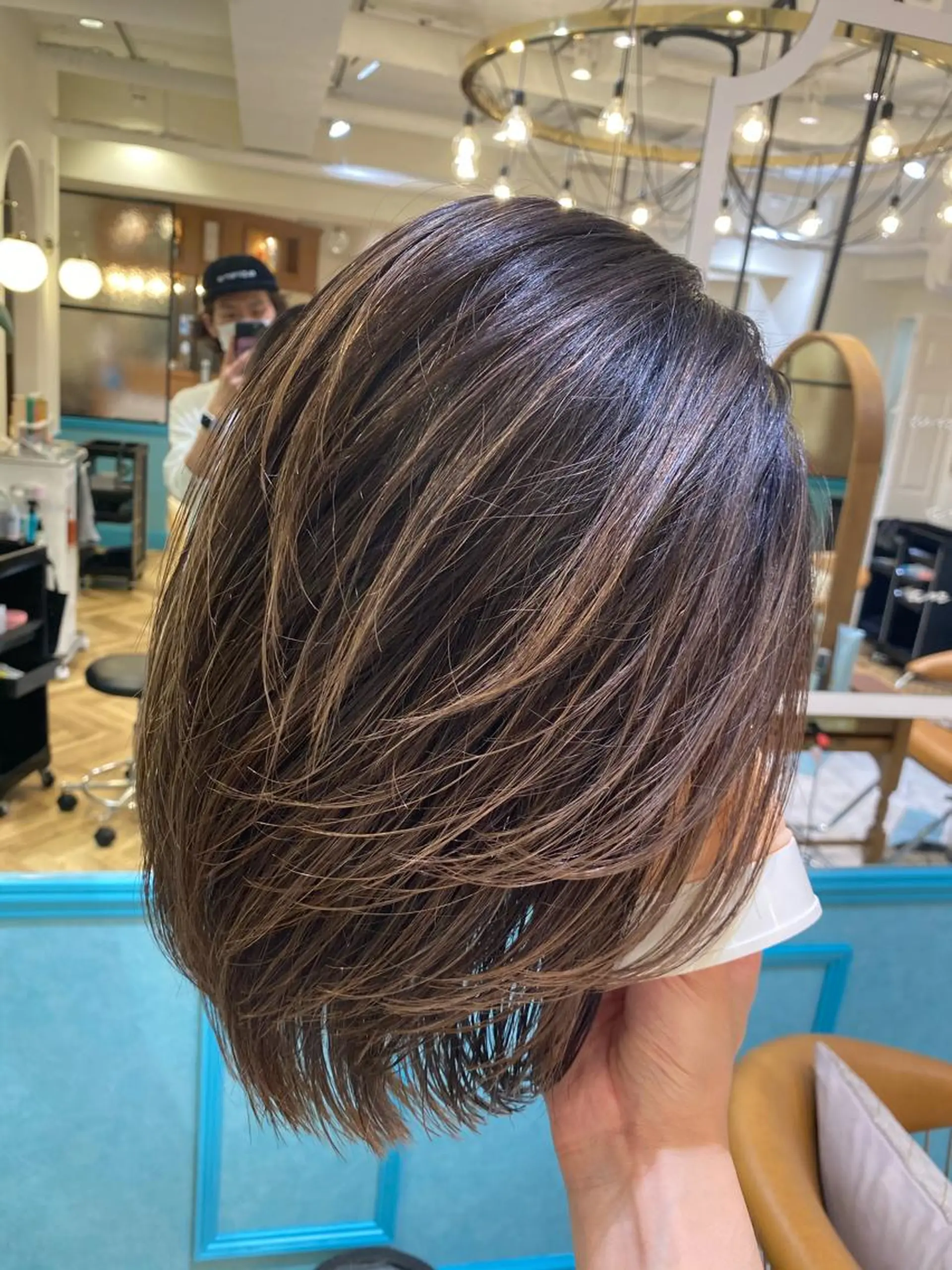 セミロング salowin 原宿 aroa所属・韓国／ハッシュカット ／透明感カラー／金野のヘアスタイル