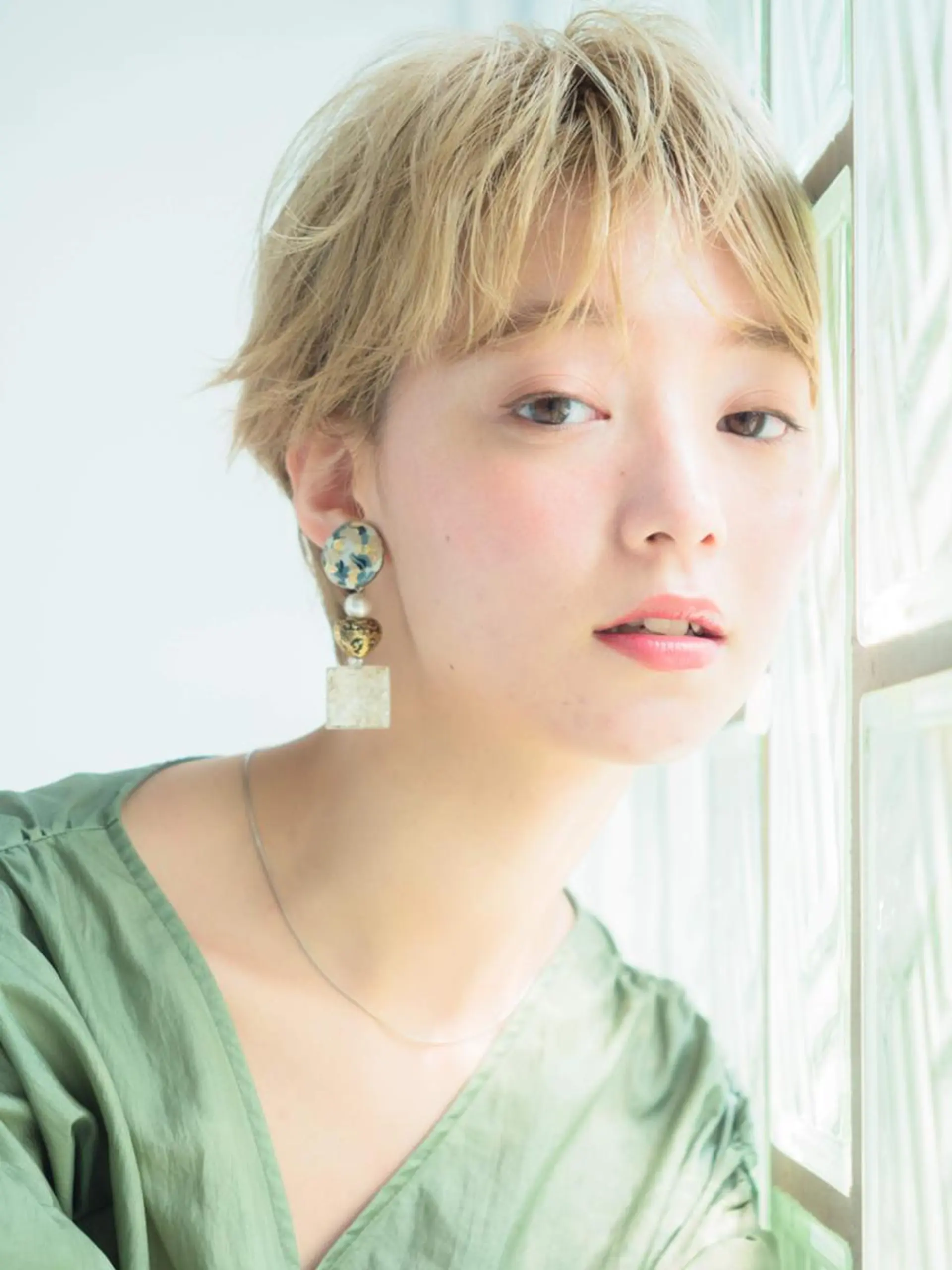 ミディアム カラー パーマ マツエク・マツパ 付け放題 ナチュラル シルク エクステ 水口 英里のヘアスタイル