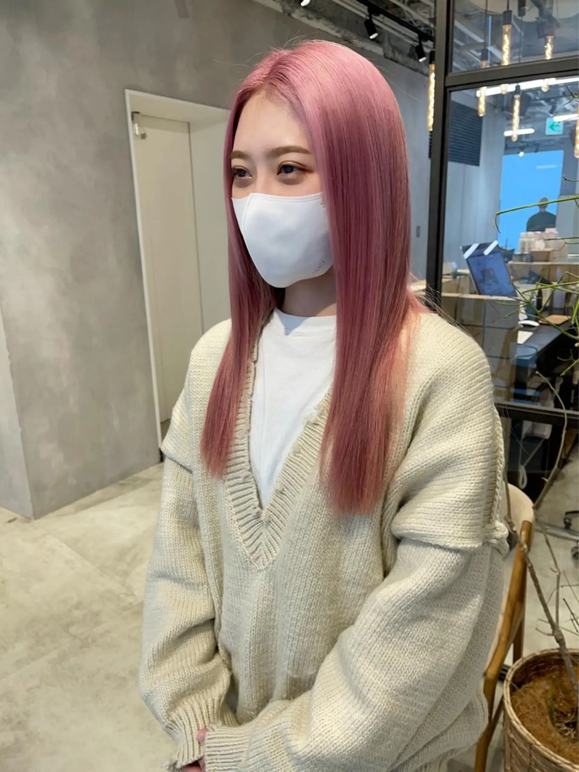 ロング カラー ピンクカラー 🦋レイヤーカット ミドリカワ🦋のヘアスタイル