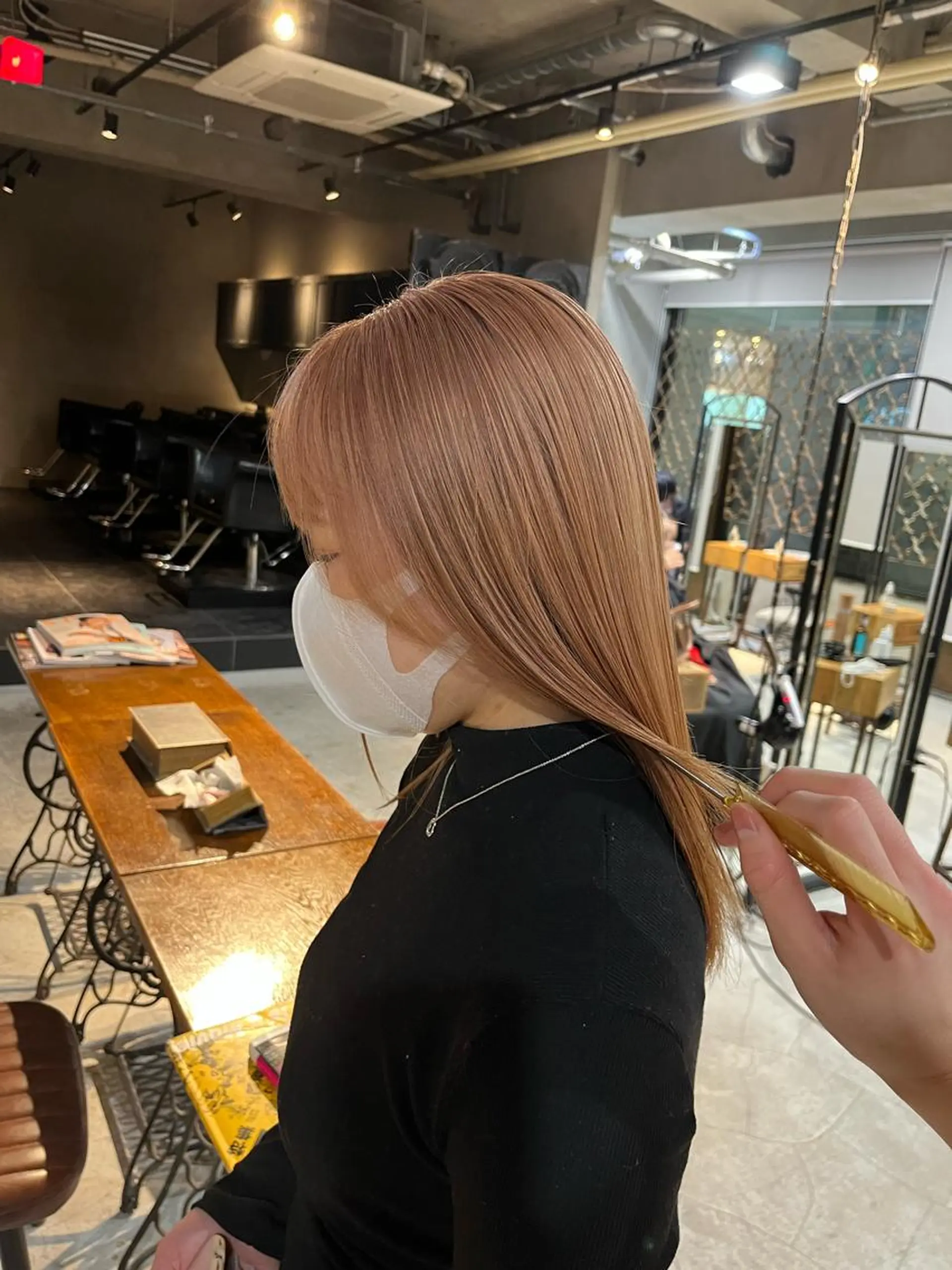 セミロング カラー ベージュカラー ブリーチ ピンクカラー ピンクベージュ カット ヘアカラー トリートメント DX所属・✨メンズスタイル✨ Daiのヘアスタイル