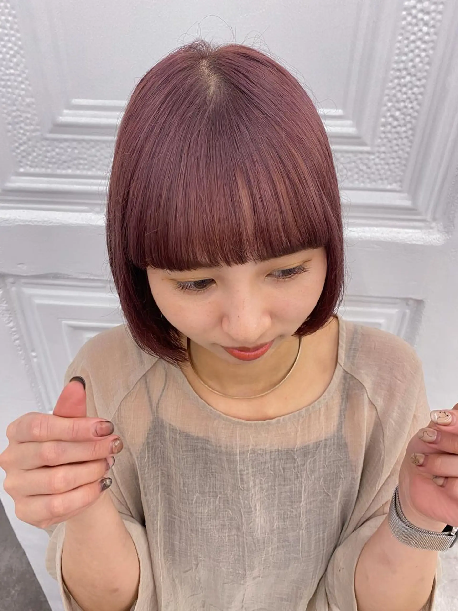 ショート カラー ベージュカラー ピンクカラー ピンクベージュ shiori/暖色/ レイヤー/似合わせのヘアスタイル