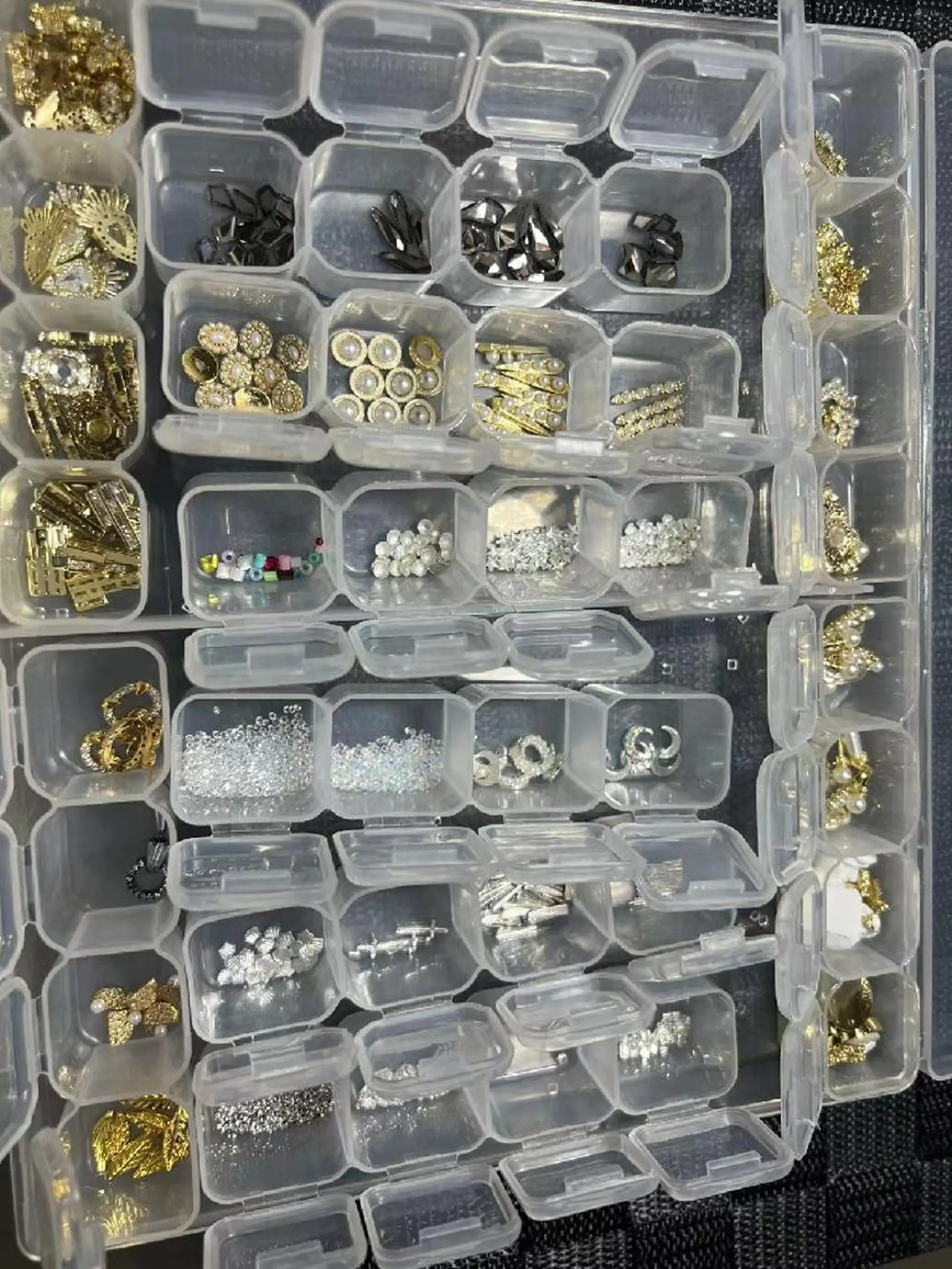 ネイル N. サロン所属・Theone栄店 田口のネイルデザイン