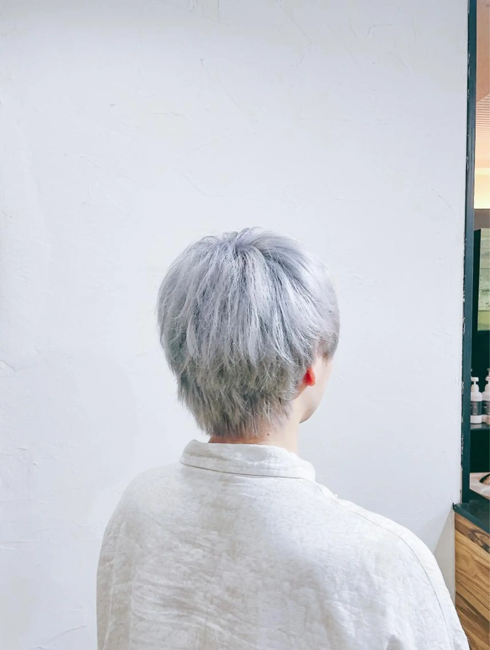 ショート カラー メンズ ヘアカラー かんばら りょーいのヘアスタイル