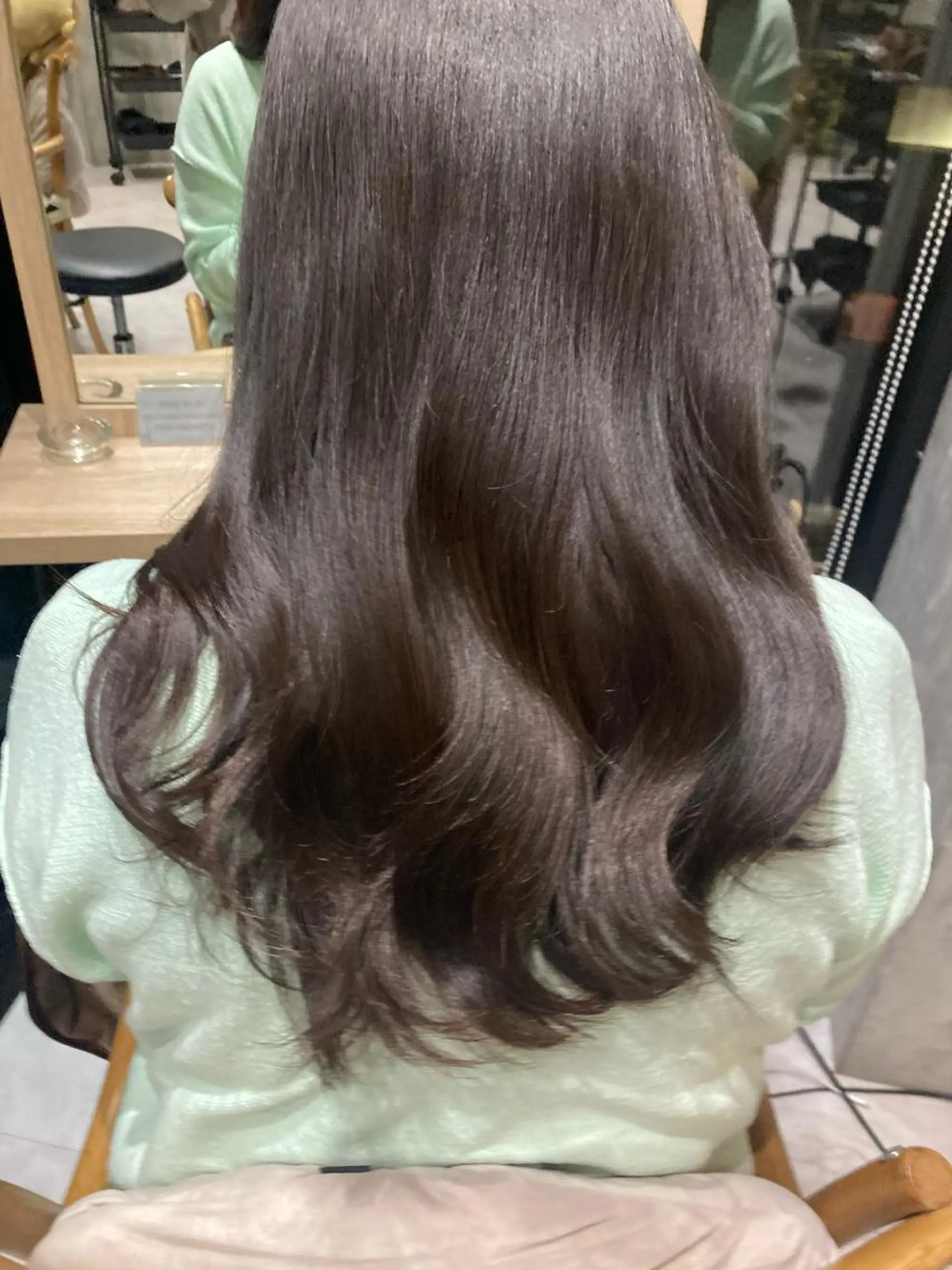 セミロング ヘアカラー トリートメント ✨色持ちの良い艶 カラー✨蟹江真世のヘアスタイル