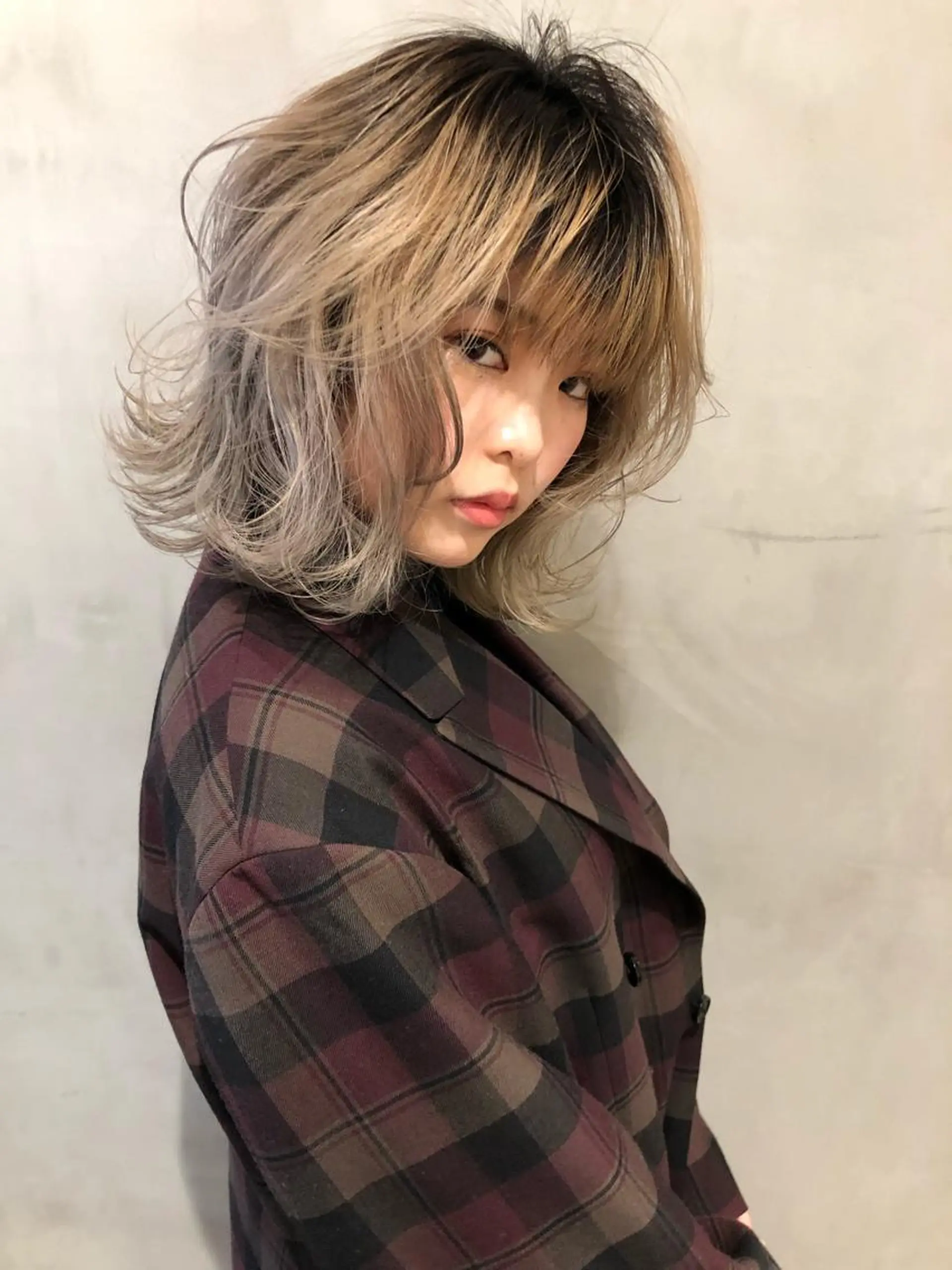 ミディアム カラー ヘアカラー トリートメント 大西 直人のヘアスタイル
