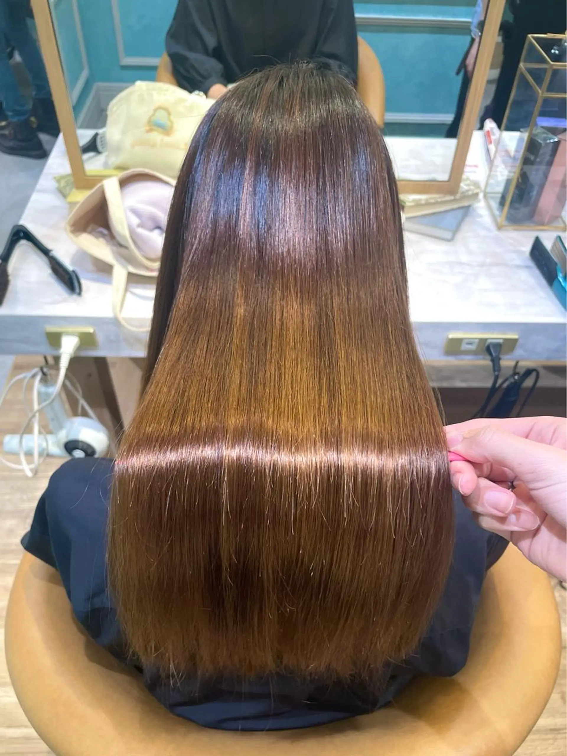 ロング 縮毛矯正 縮毛矯正　髪質改善 韓国風レイヤー　吉田のヘアスタイル