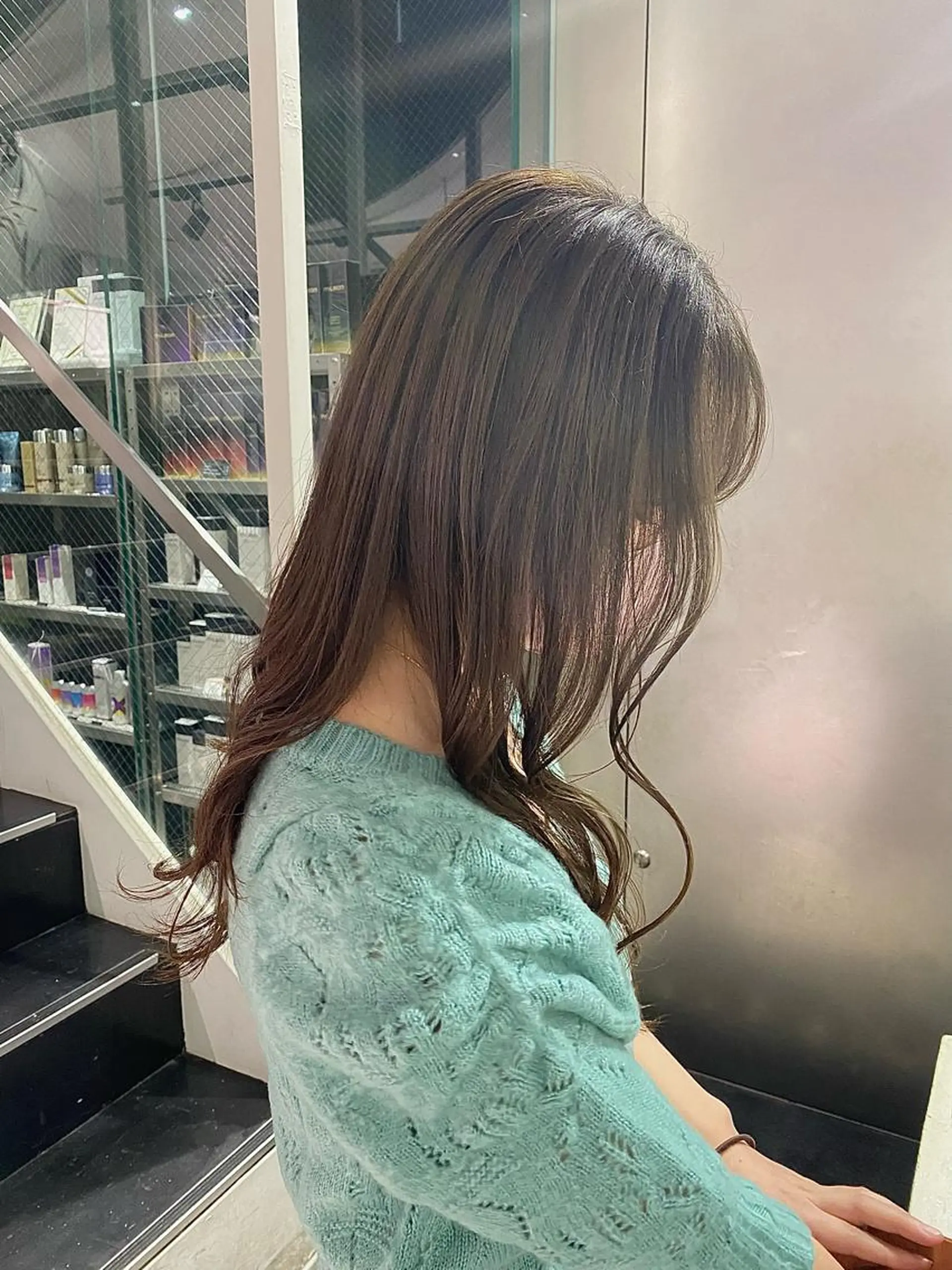 セミロング カラー ベージュカラー オリーブベージュ とびまつ /ショート/脱白髪染のヘアスタイル