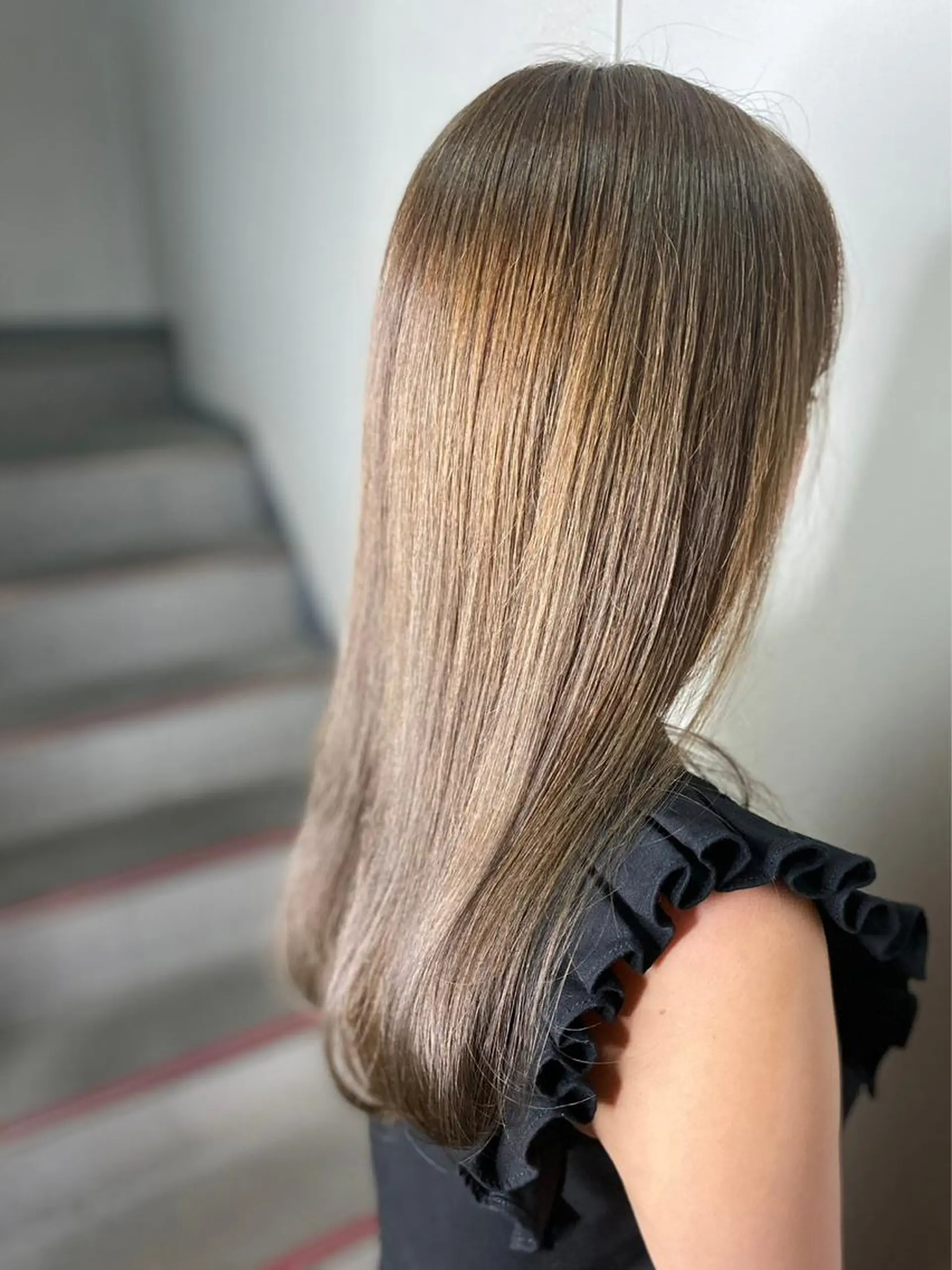 カラー La fith hair letter所属・西山 花のヘアスタイル