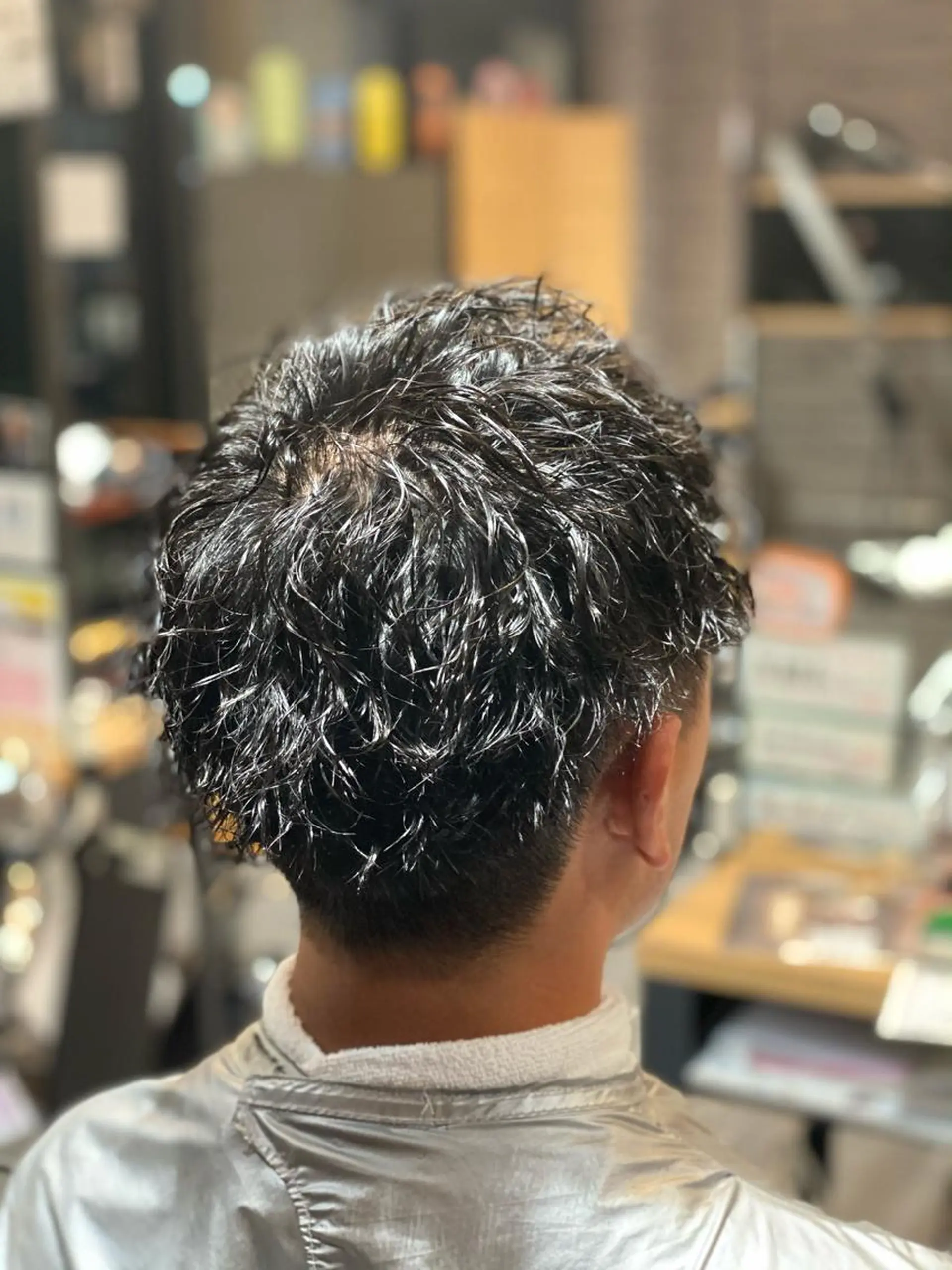 パーマ メンズ 尾崎 優也のヘアスタイル