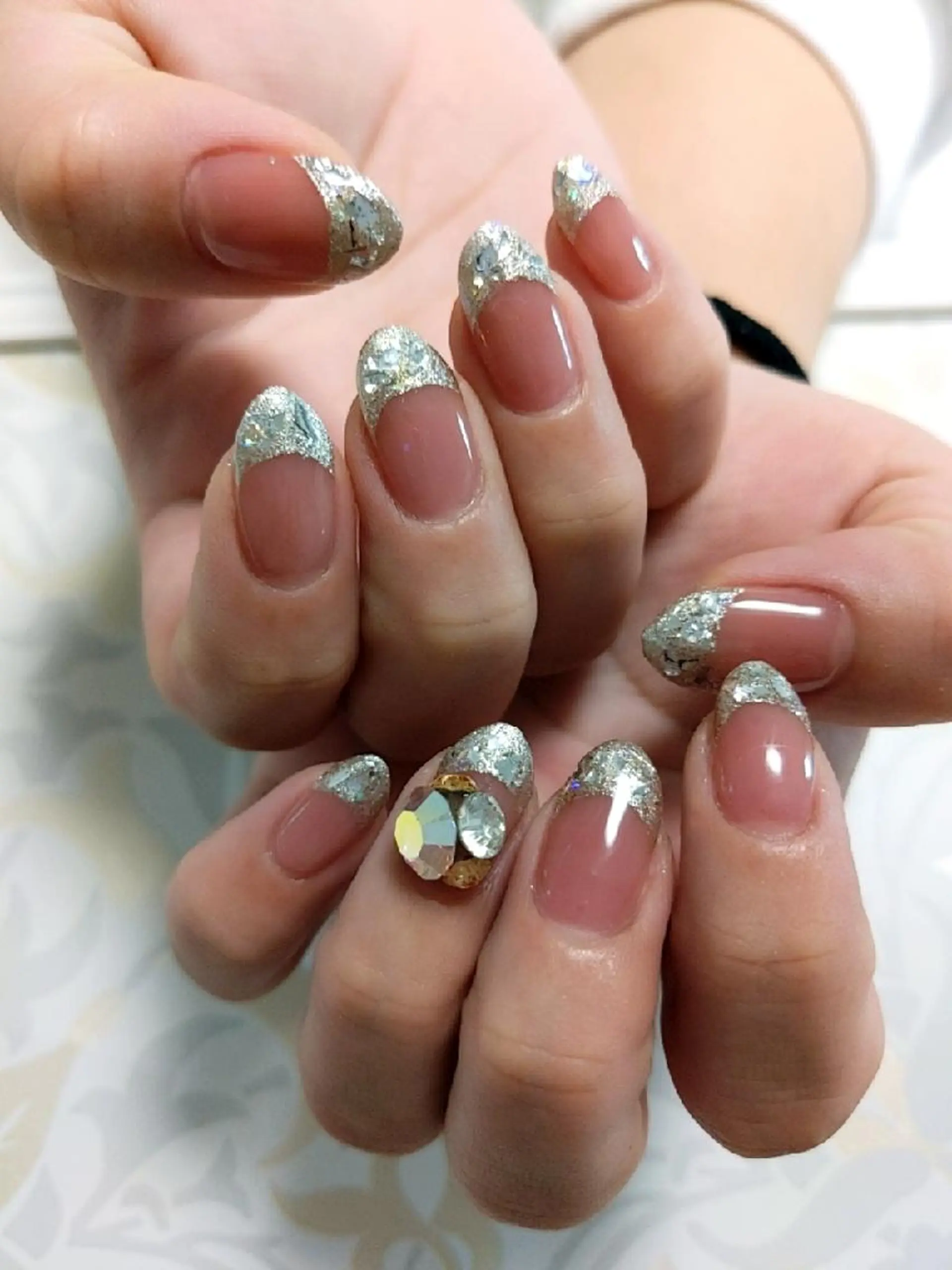 ネイル フレンチネイル ガラスフレンチ キラキラネイル シンプルネイル ☺︎山部 志麻☺︎のネイルデザイン