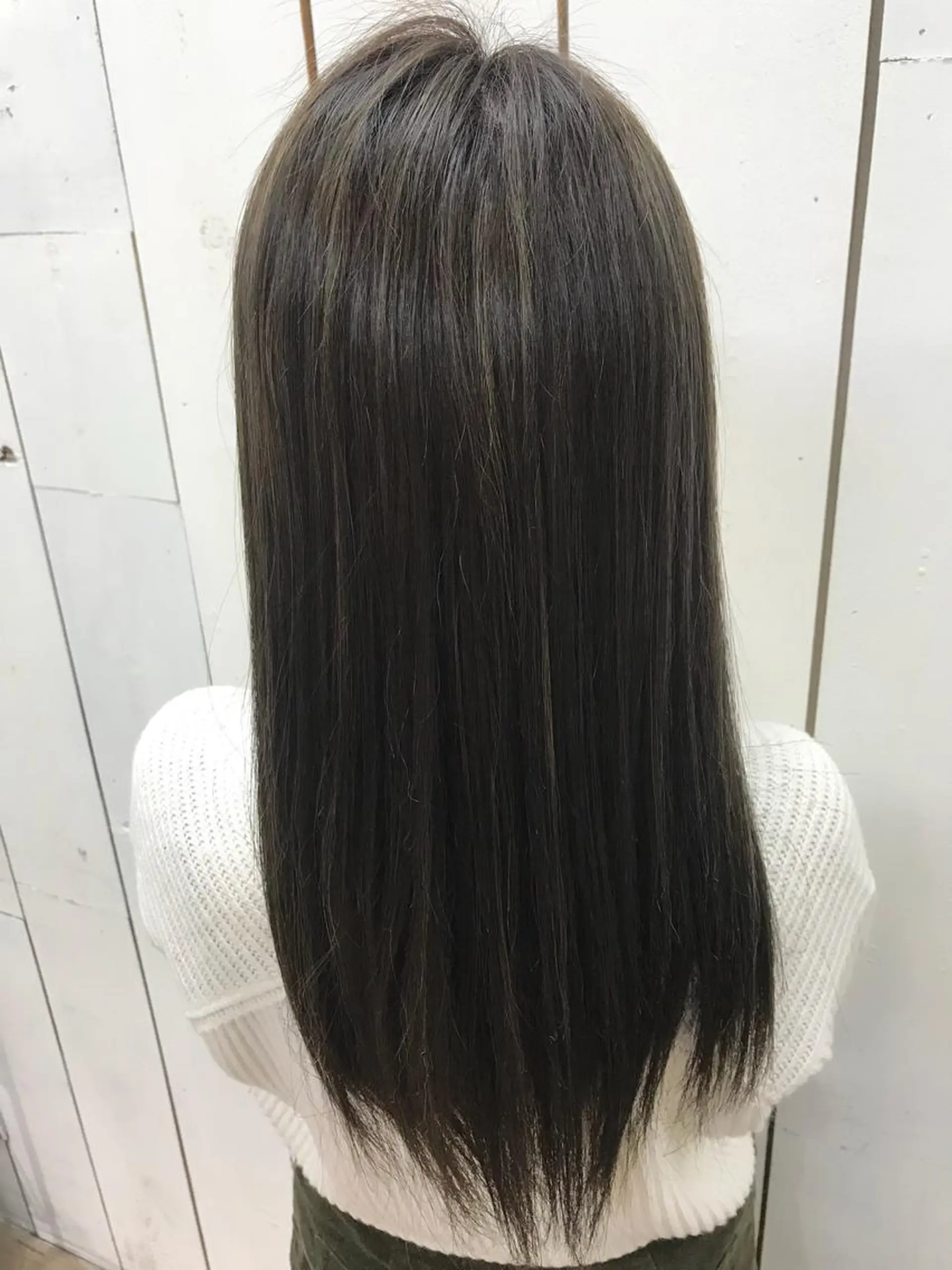 カラー 【髪質改善 艶髪】 布川 莉穂のヘアスタイル