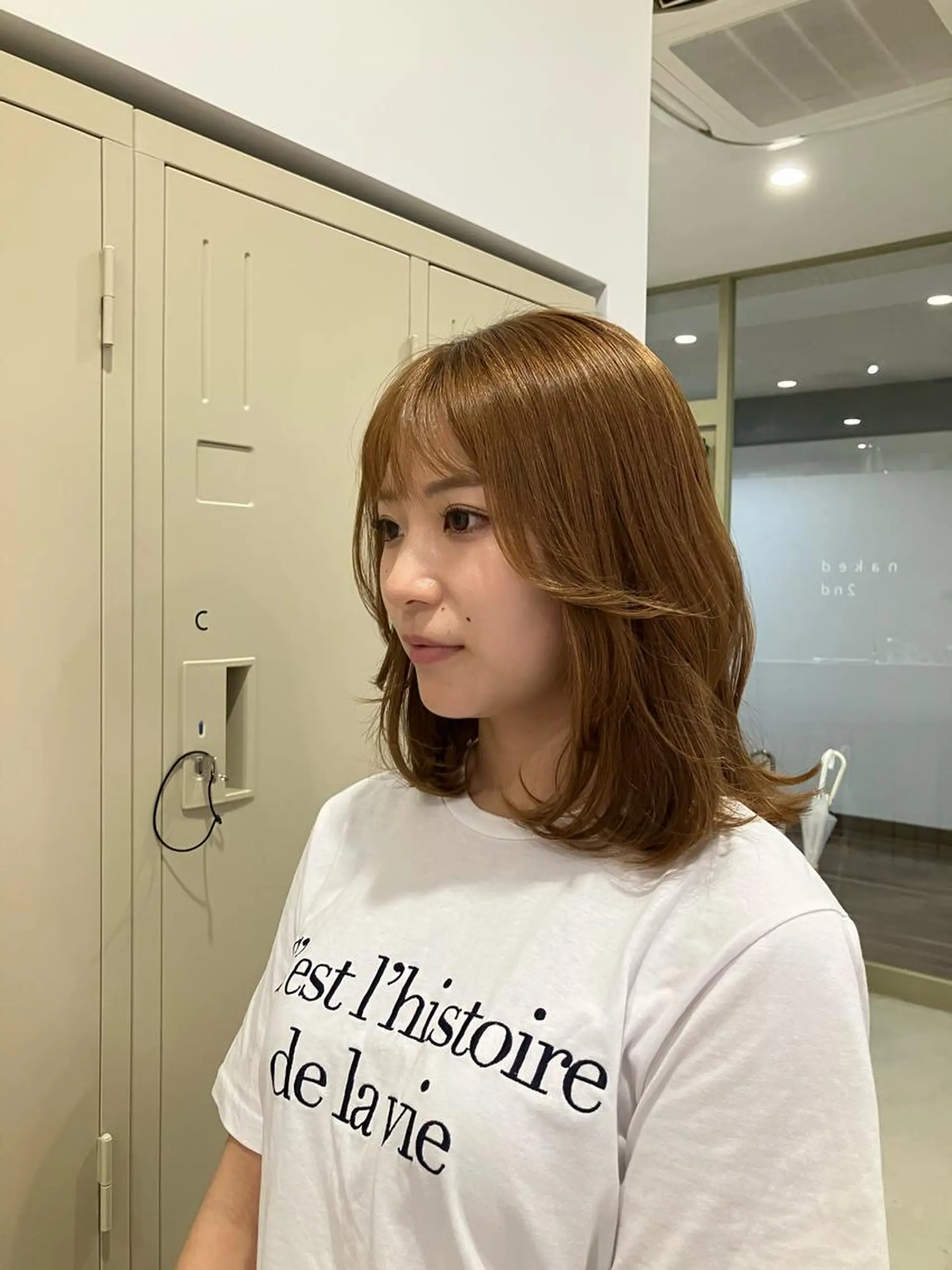 ミディアム 平松 里穗のヘアスタイル