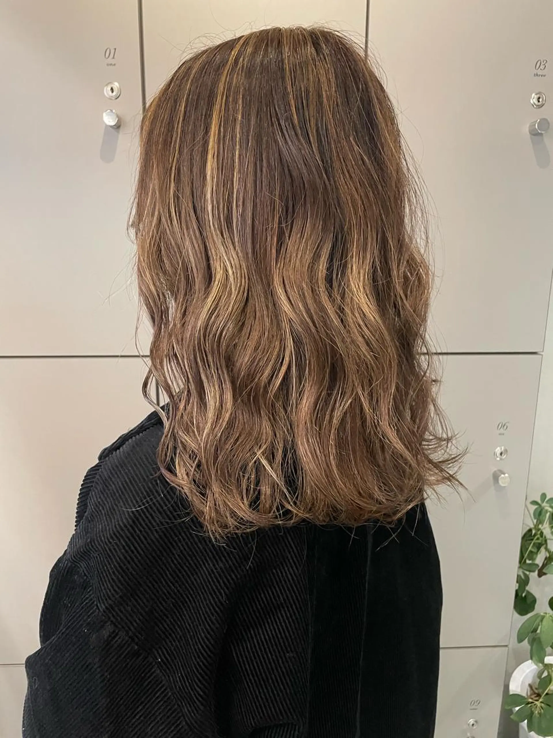 ミディアム 切りっぱなしボブ ショートボブ ミディアムパーマ ミストバング ボブ C’LD hair  produce /シールドヘア所属・モテ髪/ボブ/ショー ト/アダチフウトのヘアスタイル