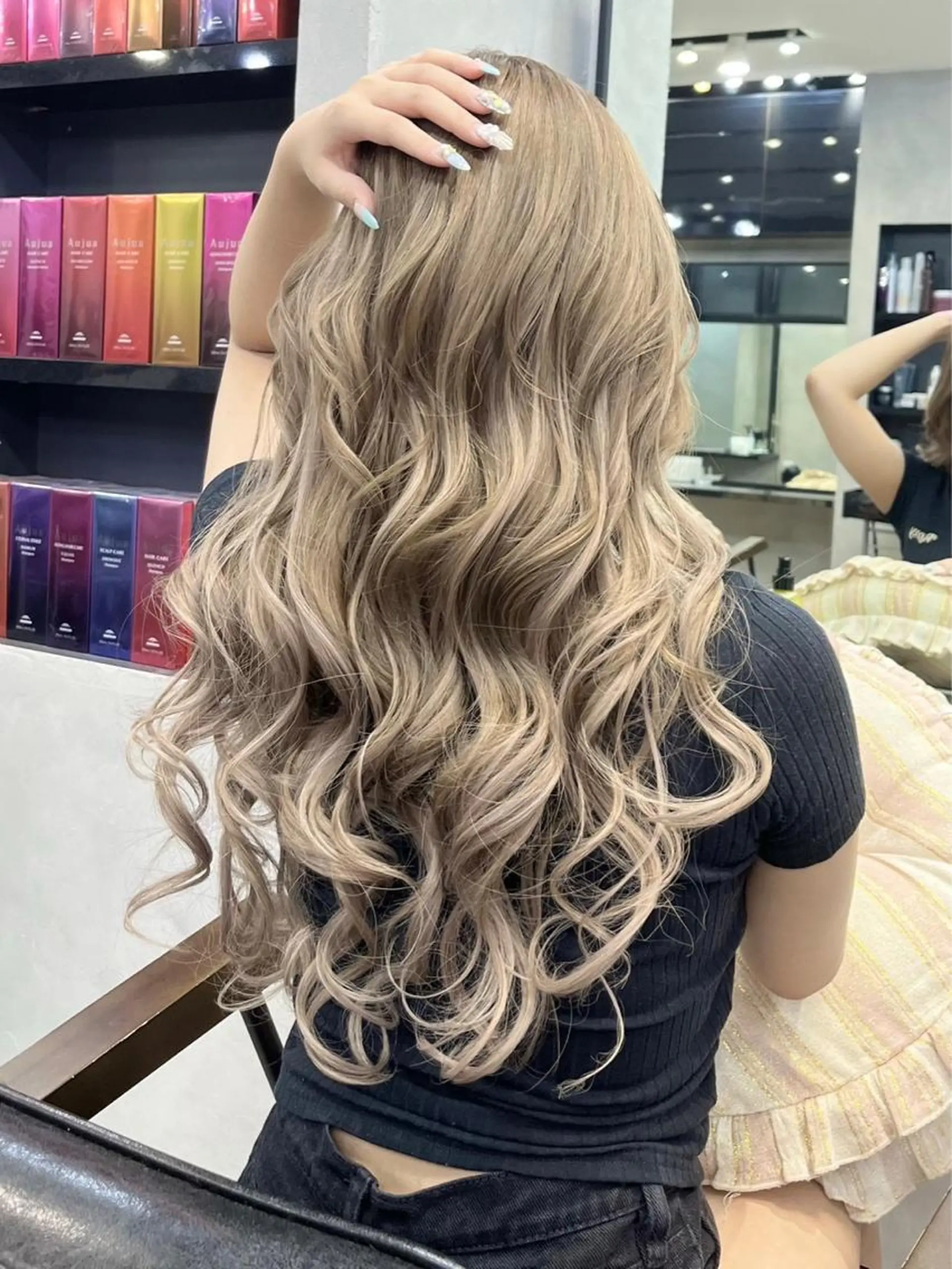 ロング ヨシンモリ 韓国風ヘア ロング ヘアカラー トリートメント 👑最高級エクステ 👑新宿/タイセイのヘアスタイル