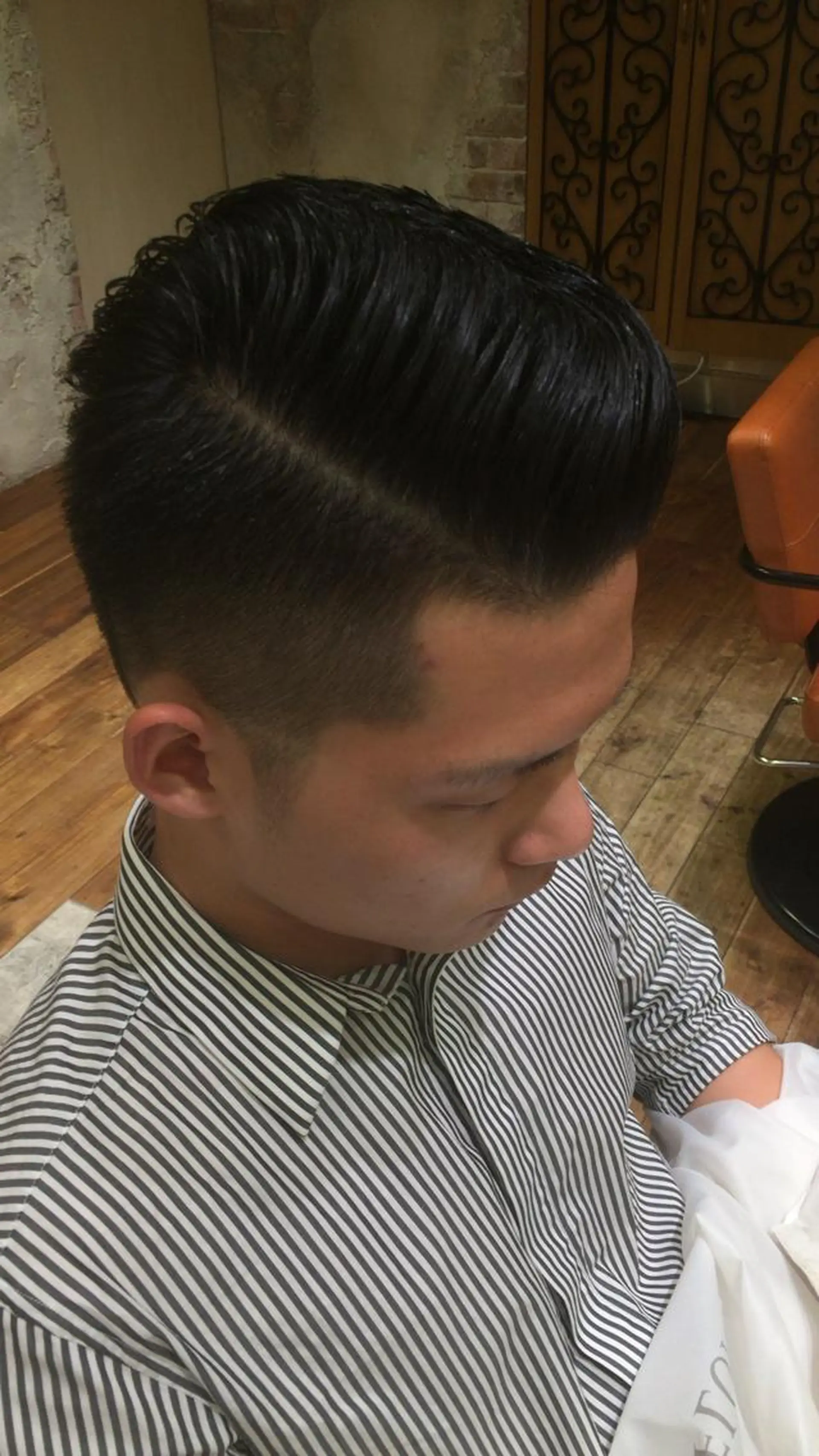 ショート カラー パーマ メンズ グラデーションカラー Soleria /ソレリア所属・メンズカットのプロ 田中慎一のヘアスタイル