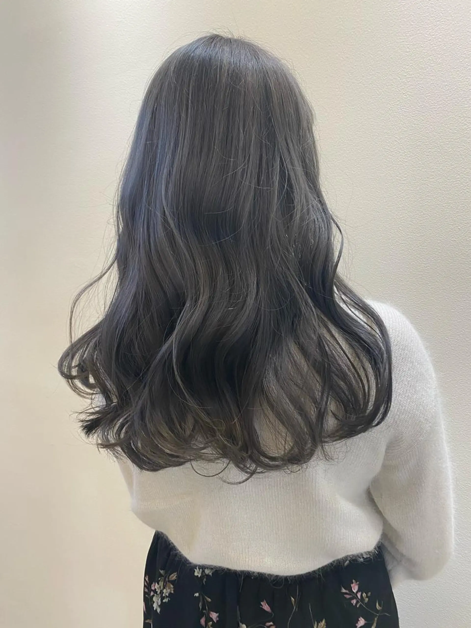 ロング カラー パーマ ヘアアレンジ メンズ キッズ ネイル マツエク・マツパ モリモト サナのヘアスタイル