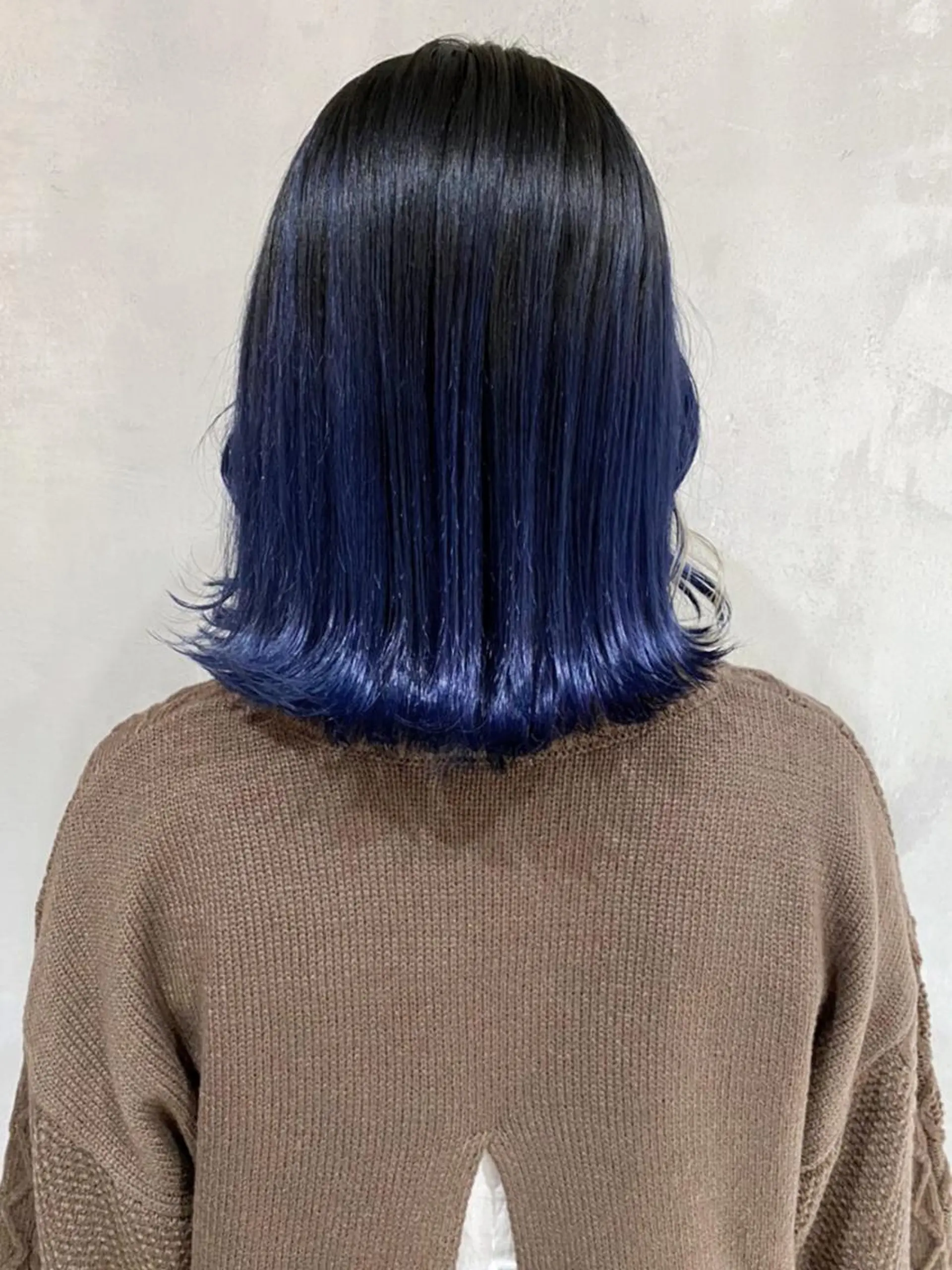 ショート カラー パーマ ヘアアレンジ ベージュカラー ネイビーカラー ITbyALBUM 八王子店のヘアスタイル