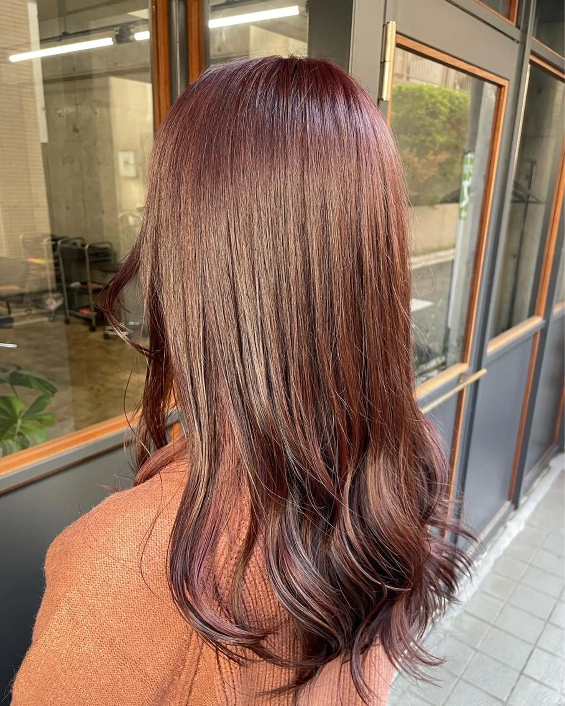 ロング カラー インナーカラー ボブ/透明感カラー EMIRIのヘアスタイル