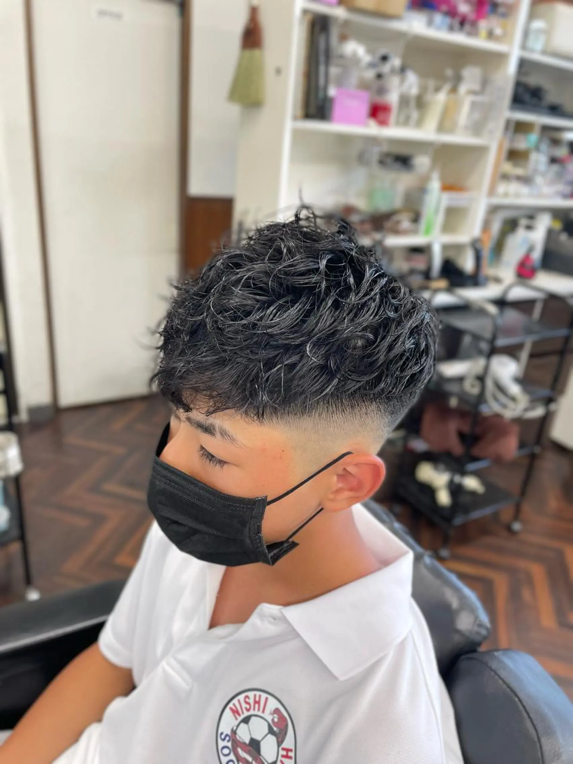 ショート パーマ メンズ スペインカール Cam's豊見城店所属・無料‼︎メンズ限定 URASAKIのヘアスタイル