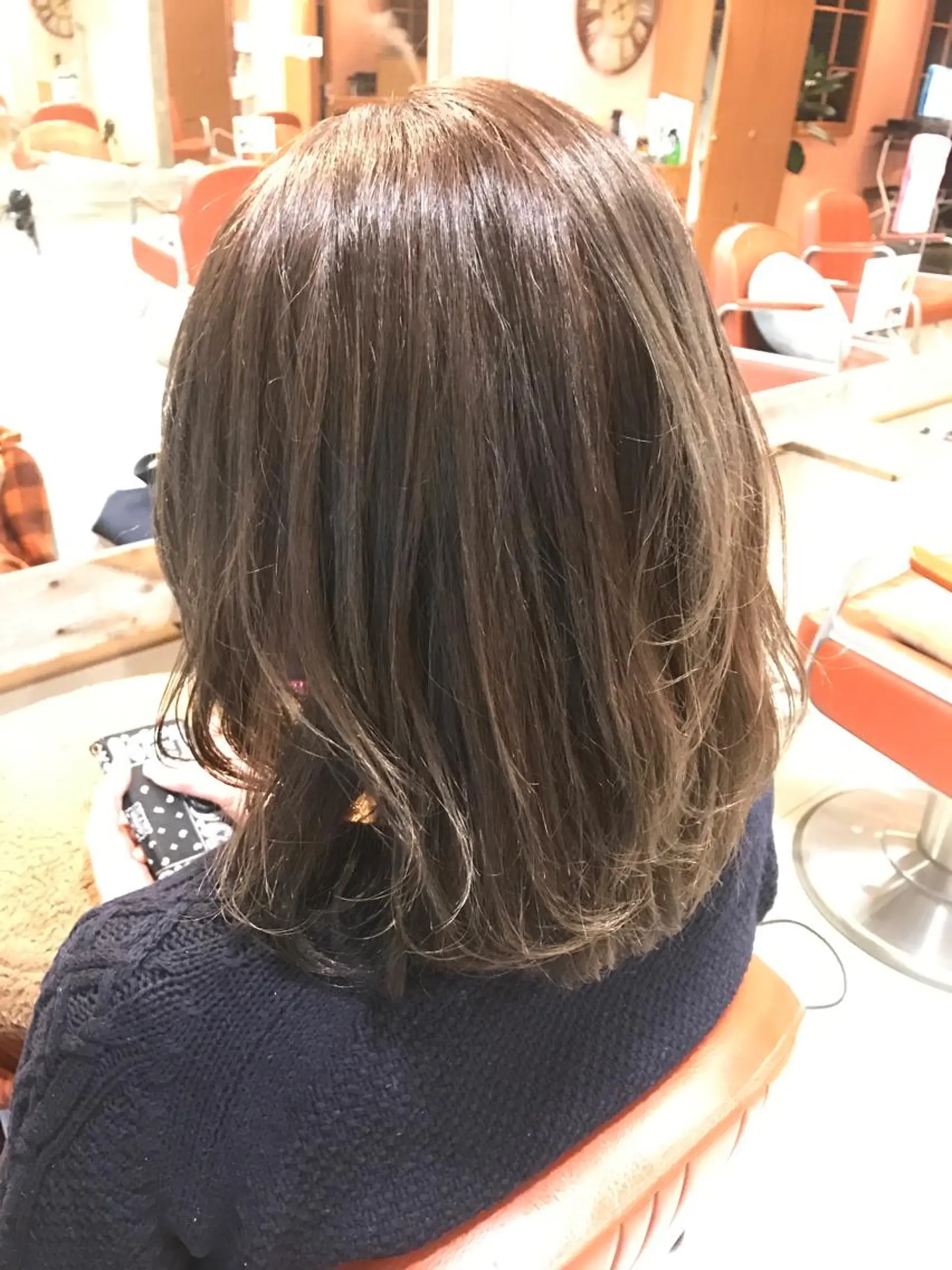 ミディアム セミロング カラー グレージュ 増子 幹樹のヘアスタイル