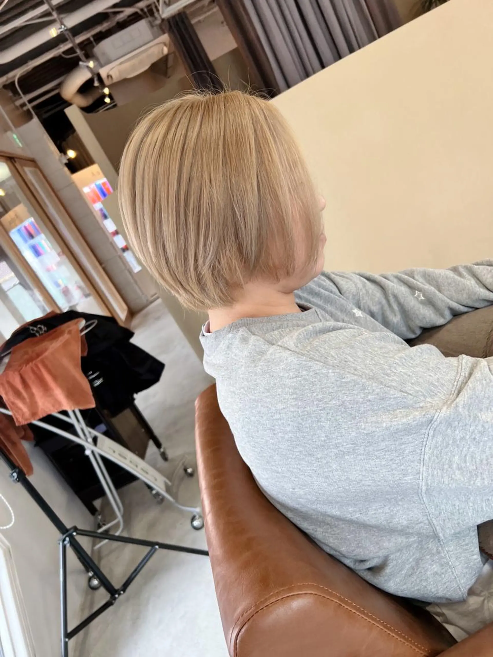 ショート カット ヘアカラー トリートメント 髪質改善カラー特化 ルイス奈良のヘアスタイル