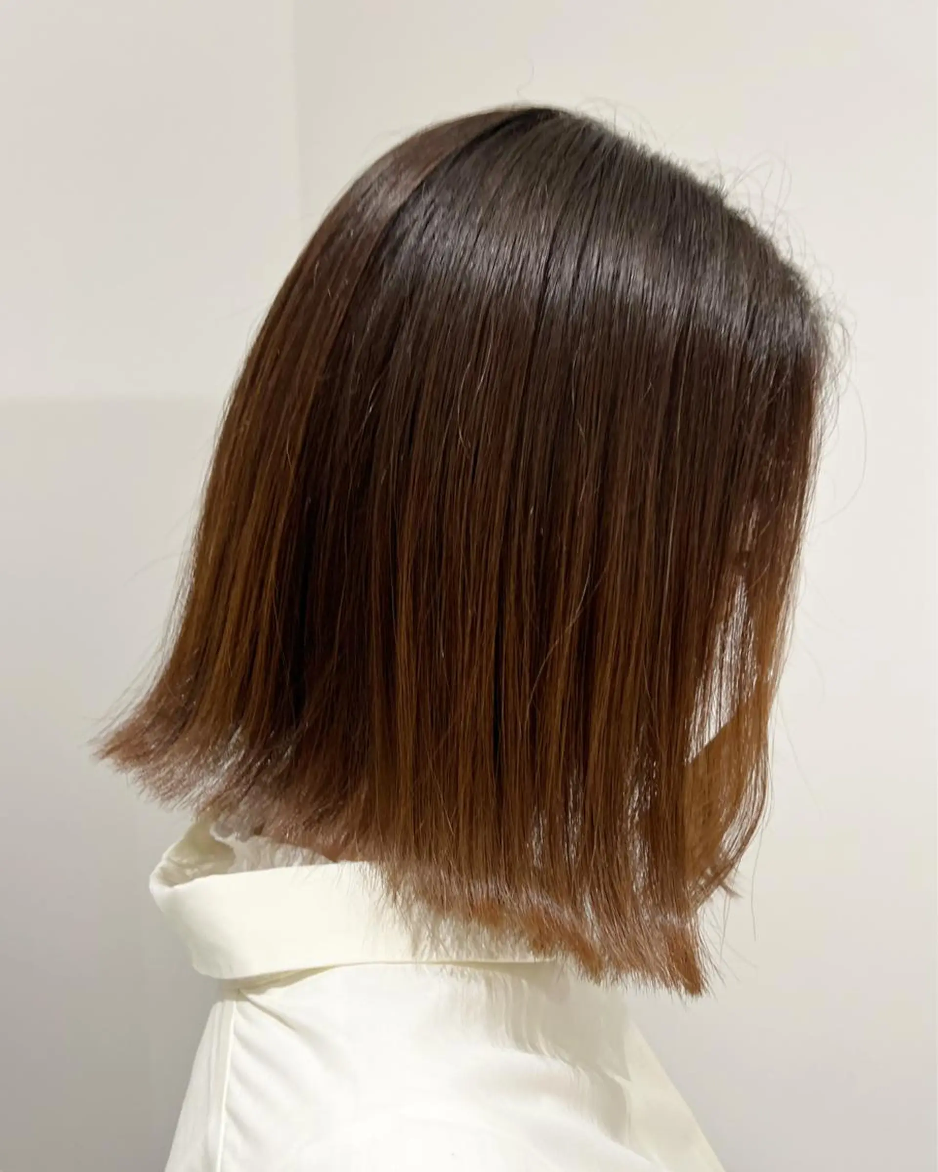 ミディアム ボブ 外ハネヘア 浦﨑 笑美里のヘアスタイル