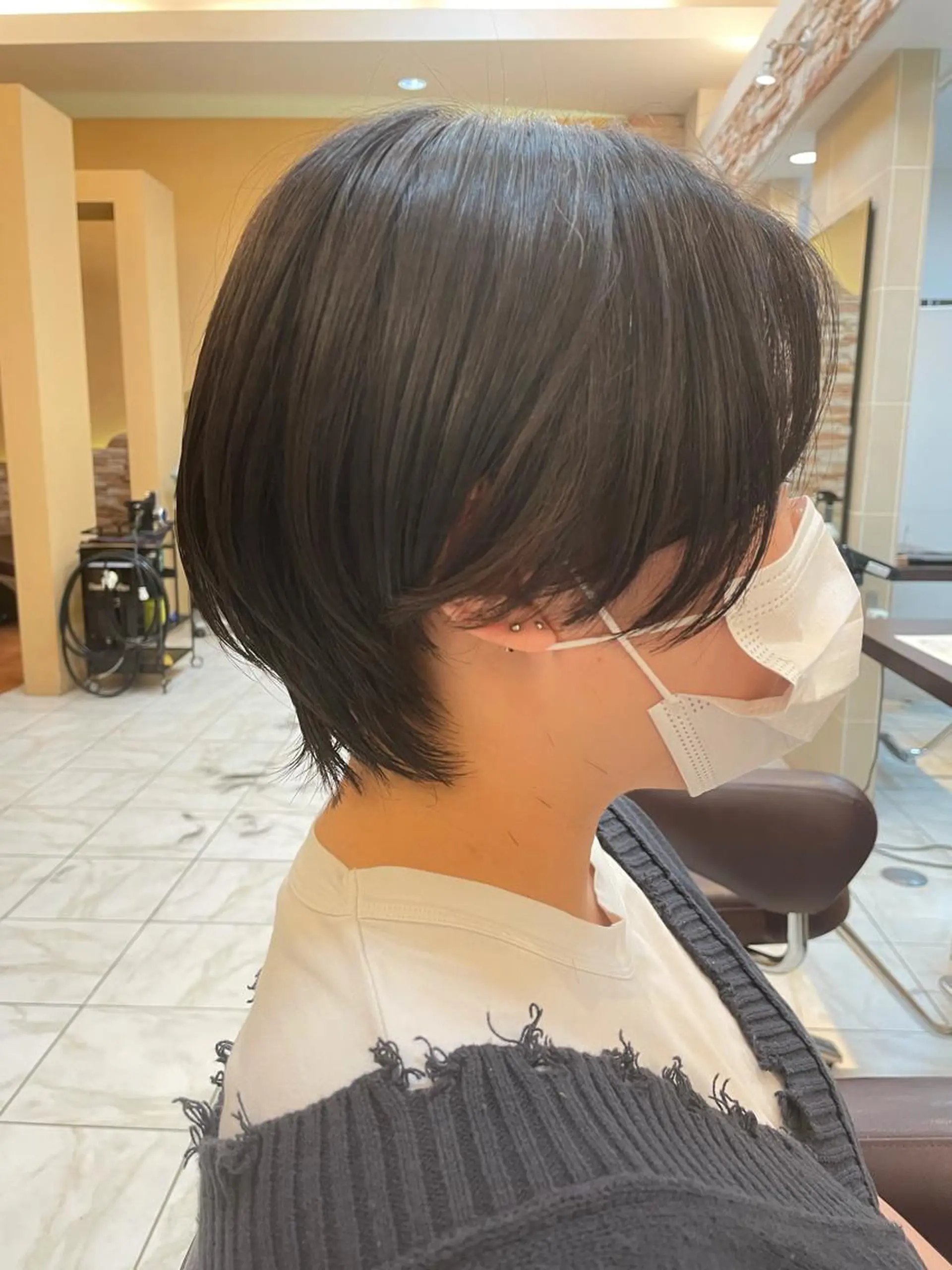 ショート ショートヘア ウルフカット 垢抜け透明感カラー 🌻篠崎梓🌻のヘアスタイル