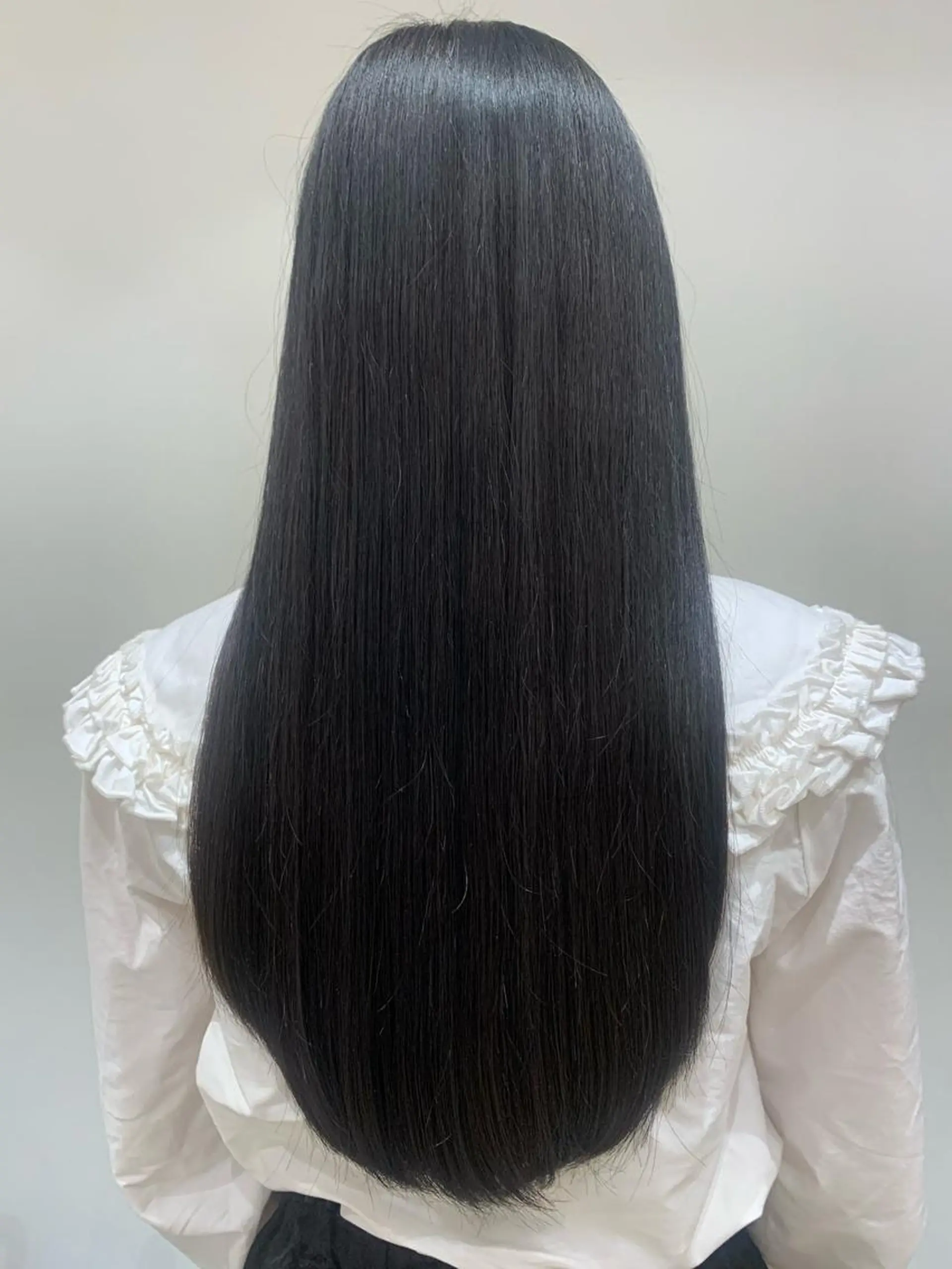 ロング トリートメント 美髪艶カラー💎✨ モエのヘアスタイル