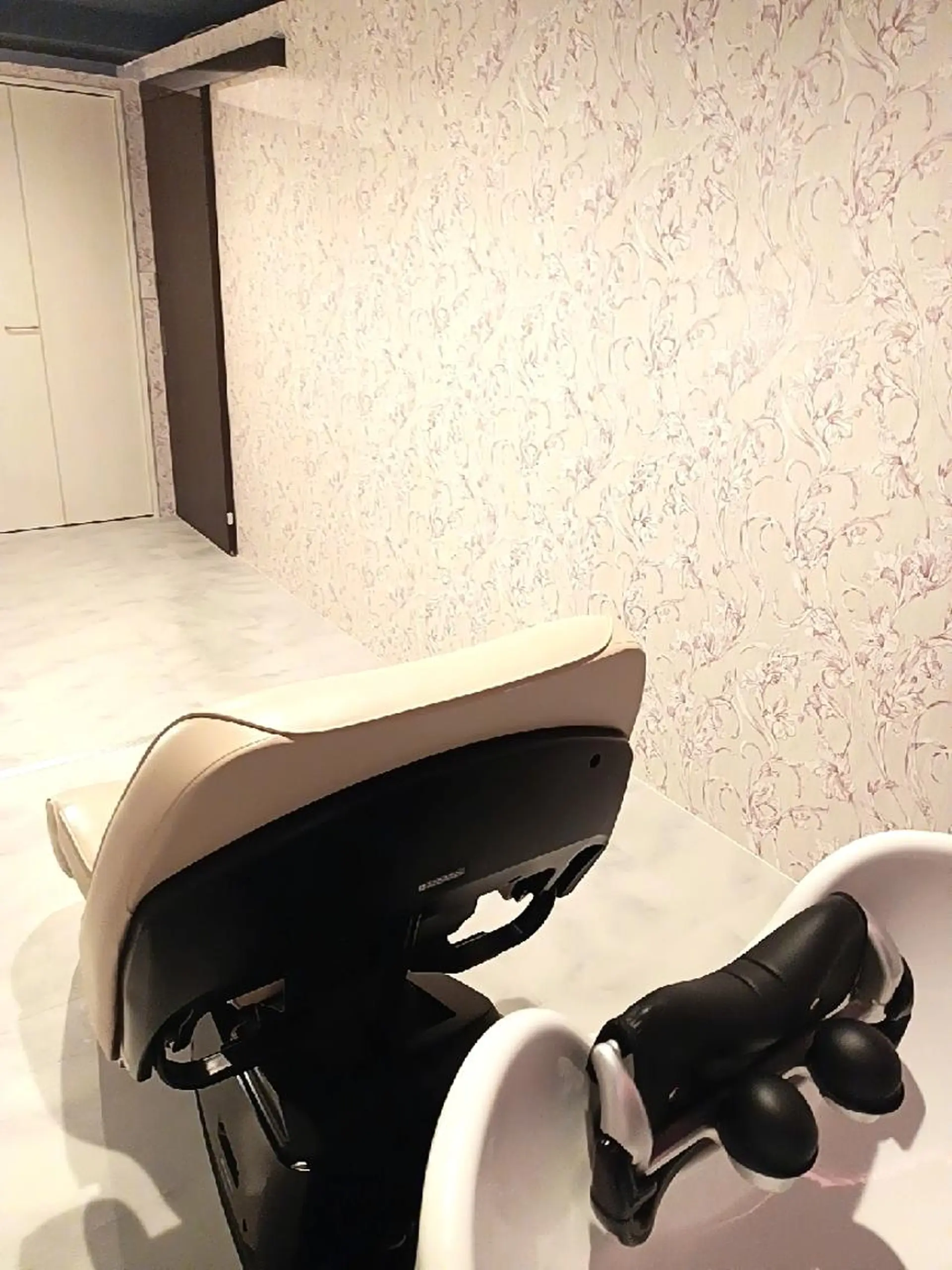 CHARTIER HEAD SPA SALON所属・岩本 一也のヘアスタイル