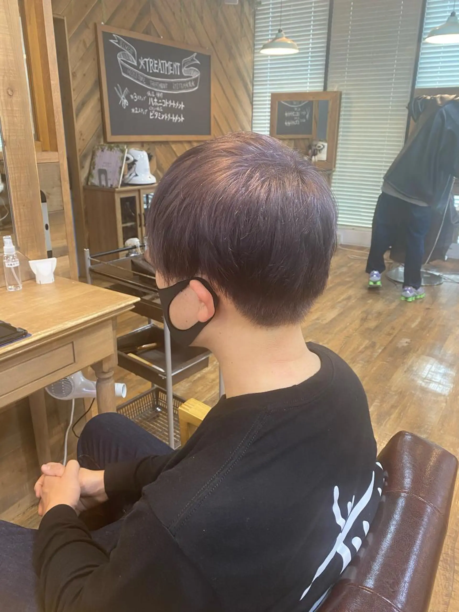 カラー パーマ ヘアアレンジ メンズ re naのヘアスタイル