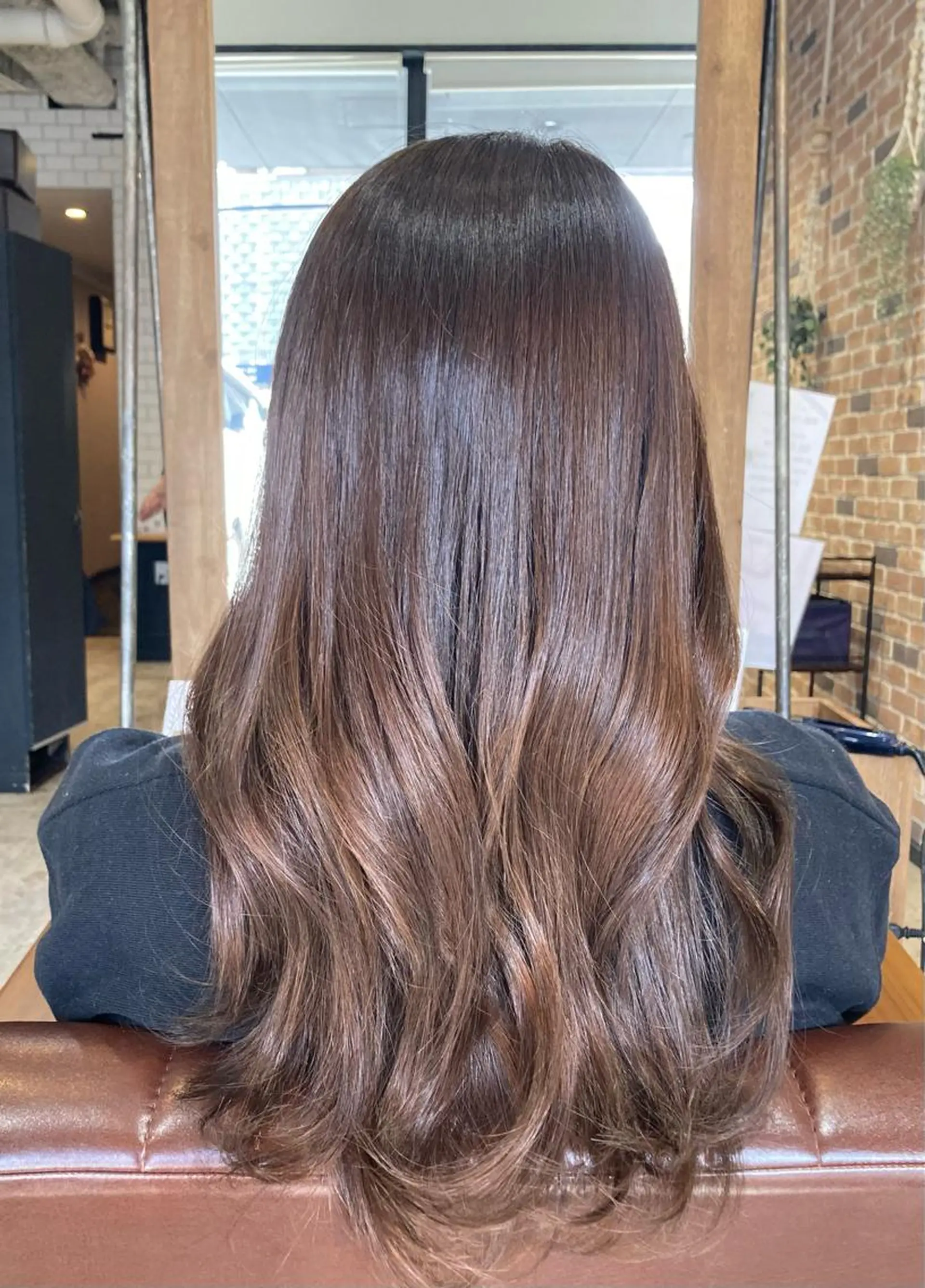 ロング カラー ヘアアレンジ 山﨑 まなかのヘアスタイル