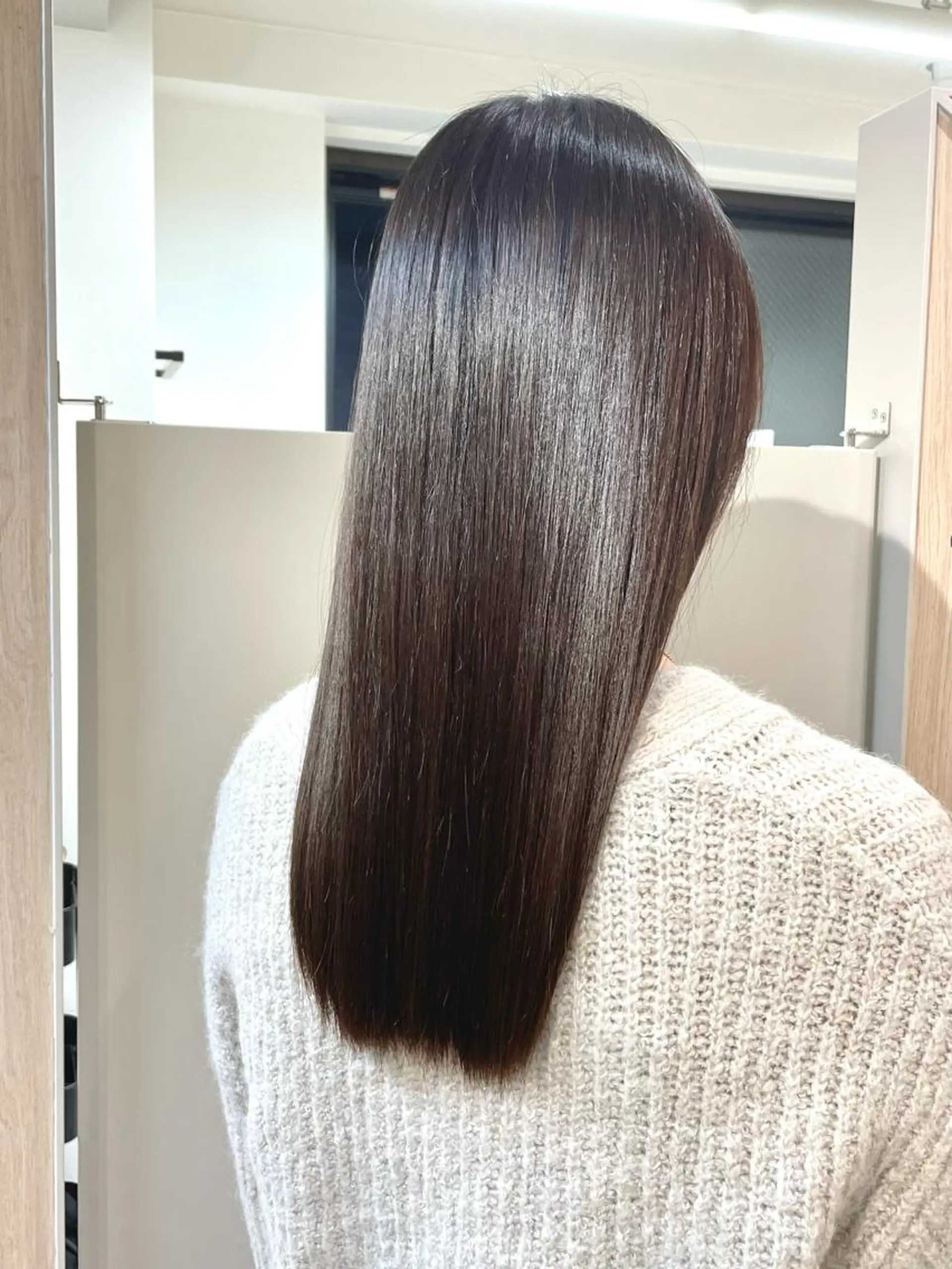 セミロング カラー カット ヘアカラー トリートメント 西 めぐみのヘアスタイル