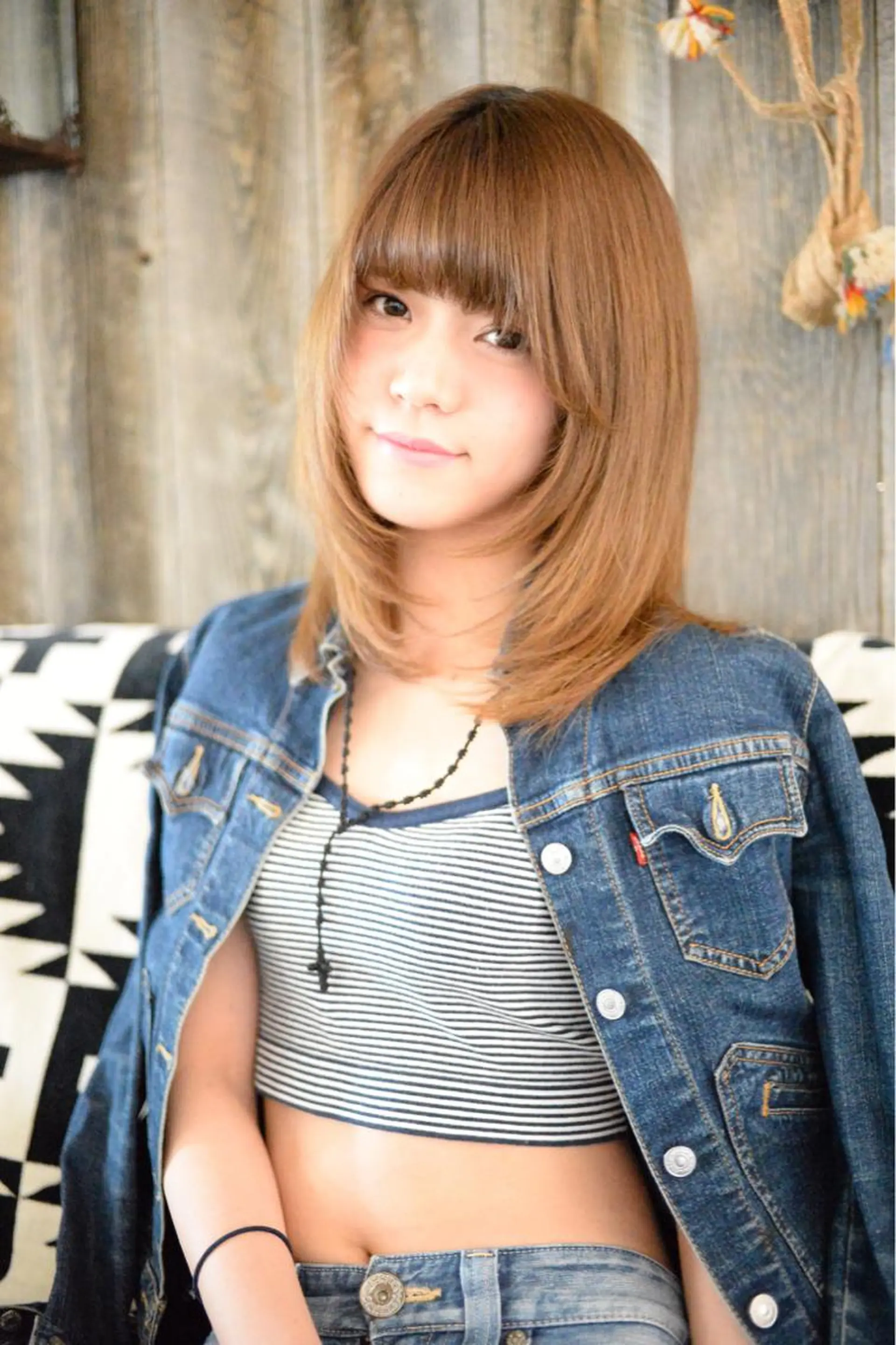 ミディアム セミロング カラー パーマ メンズハイトーン メンズバレイヤージュのヘアスタイル