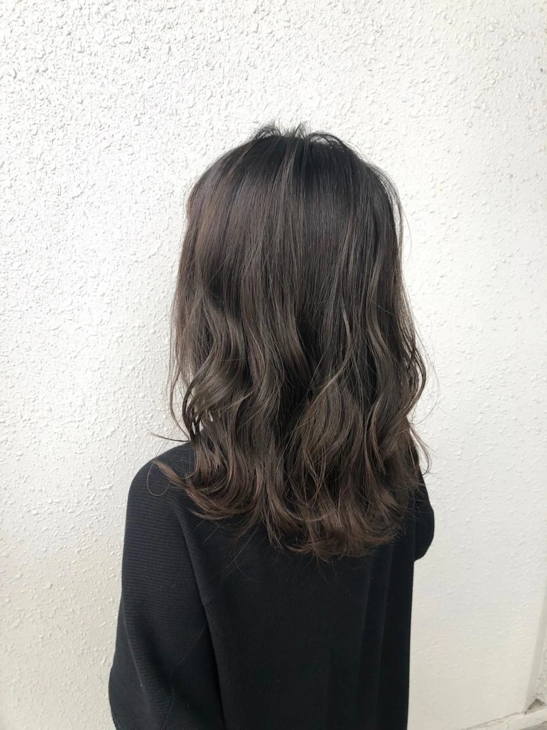 セミロング カラー ダークグレー ハイライトカラー ハイライト 後藤紗英/髪質改善 /オリーブベージュのヘアスタイル