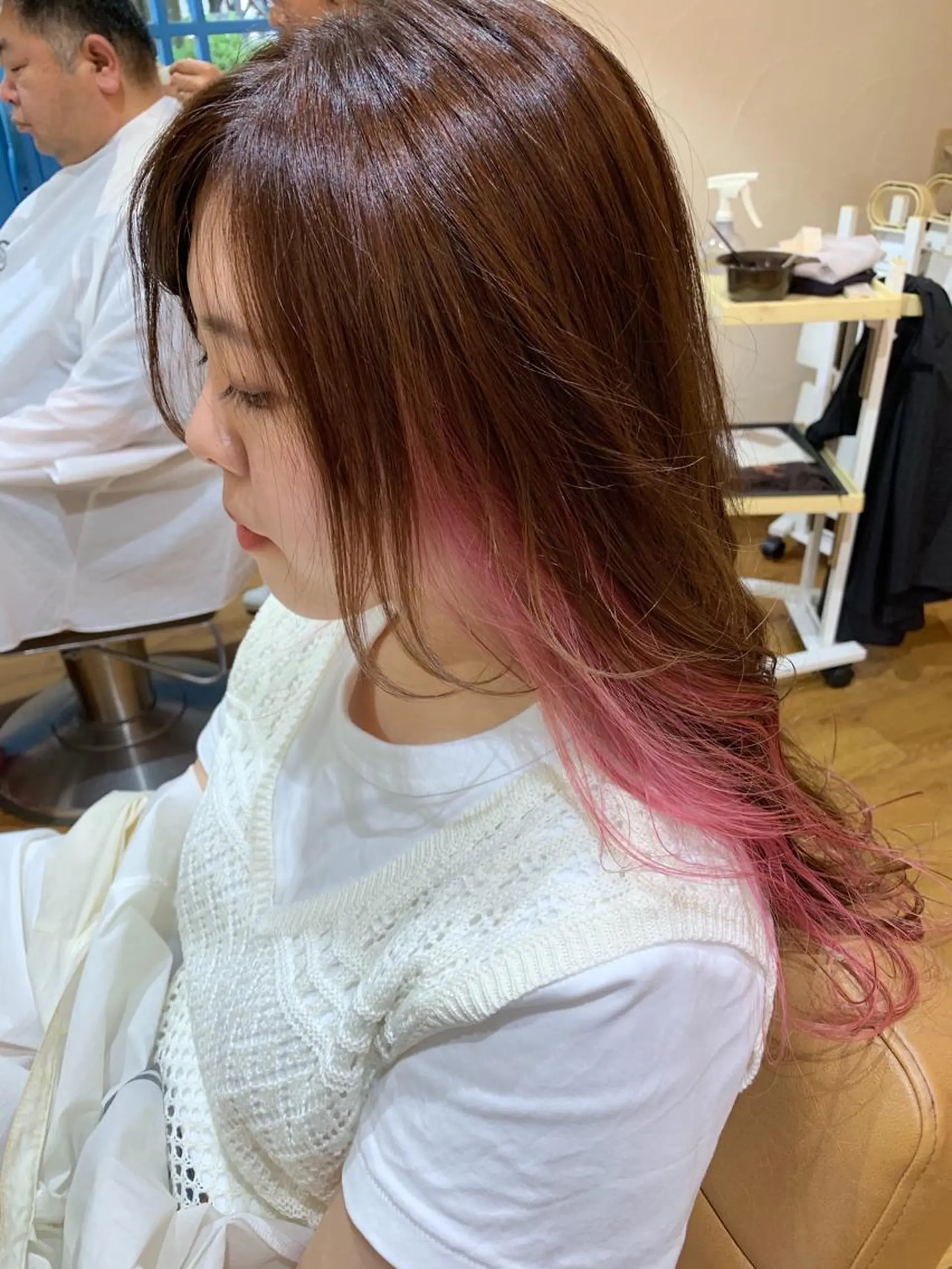 ロング カラー 柴田 日菜子のヘアスタイル