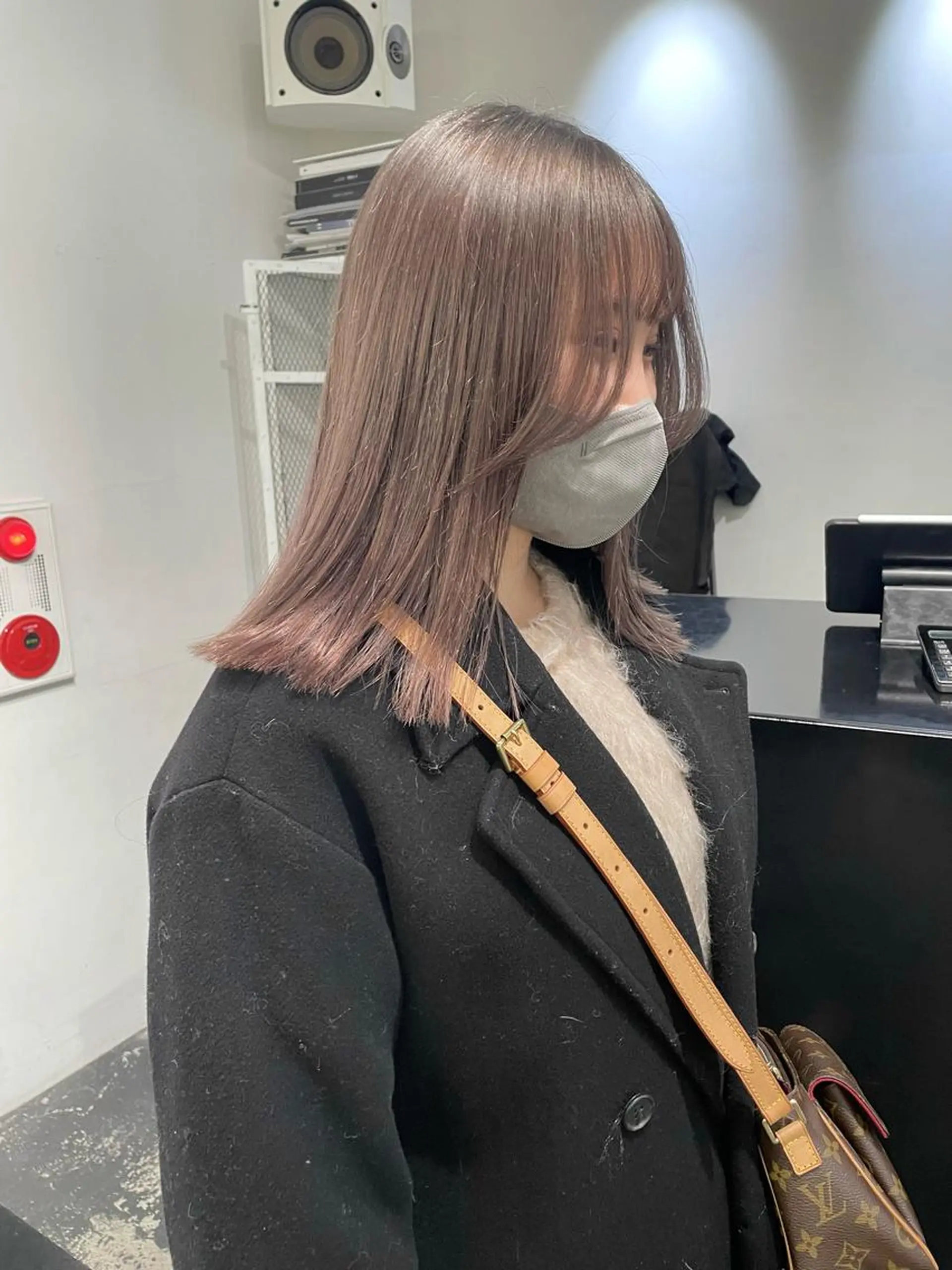 セミロング カラー パーマ ヘアアレンジ メンズ キッズ ネイル マツエク・マツパ アイブロウ メンズバレイヤージュ メンズブリーチ メンズハイライト メンズハイトーン メンズインナーカラー カット ヘアカラー トリートメント 艶ハイトーン/ヘア アレンジAYAKAのヘアスタイル