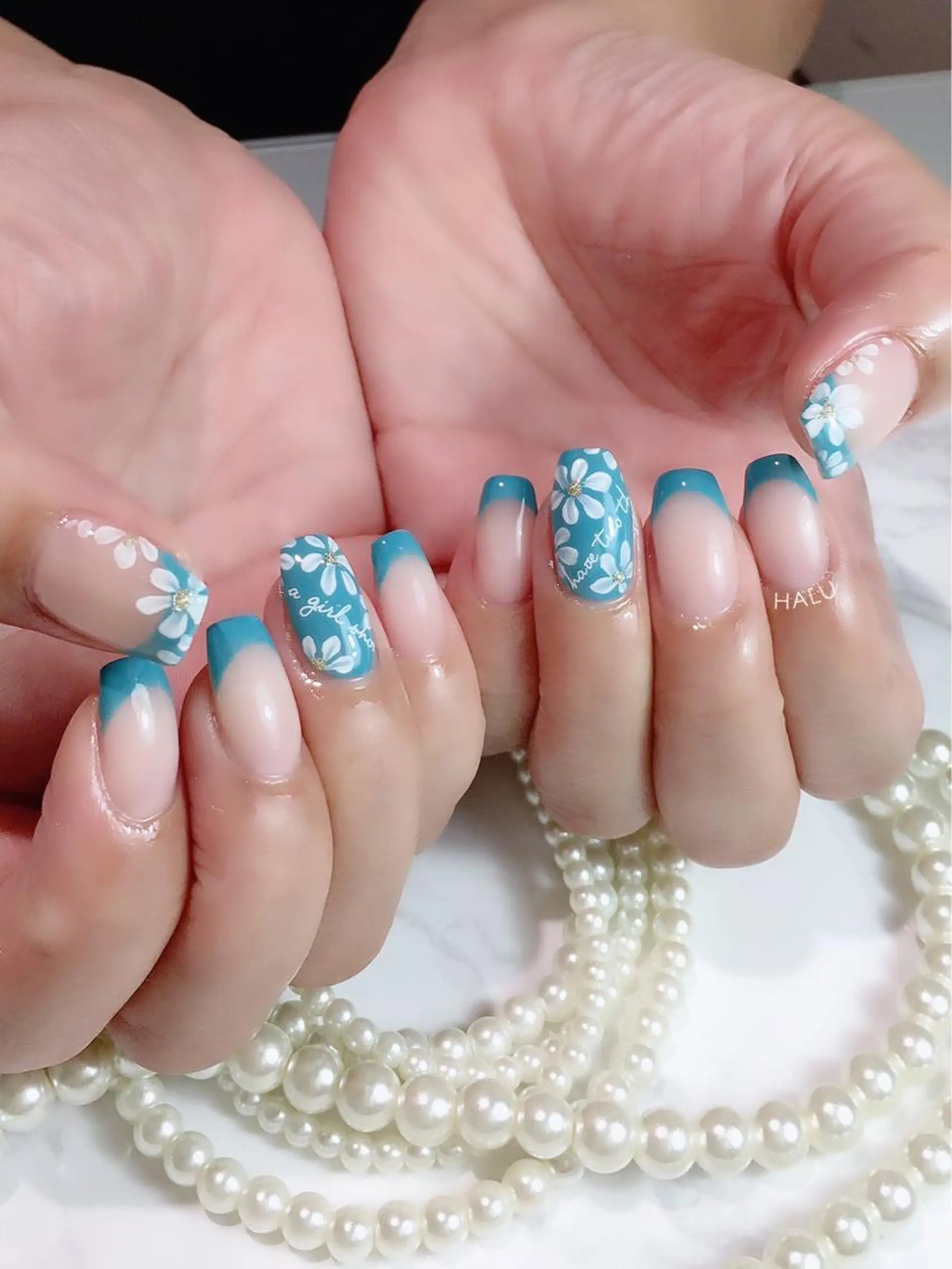 ネイル ブルー HALU ハルのネイルデザイン