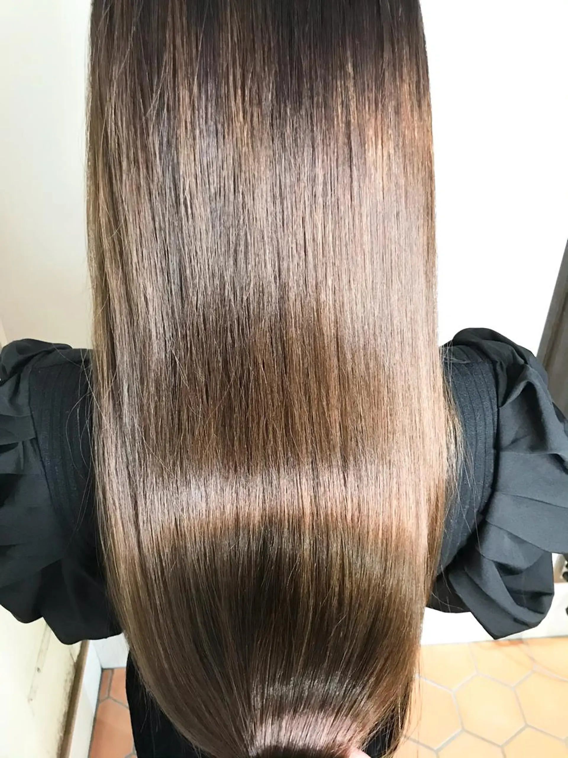 ロング 縮毛矯正 カンナヘアーメゾン所属・上西 高志のヘアスタイル