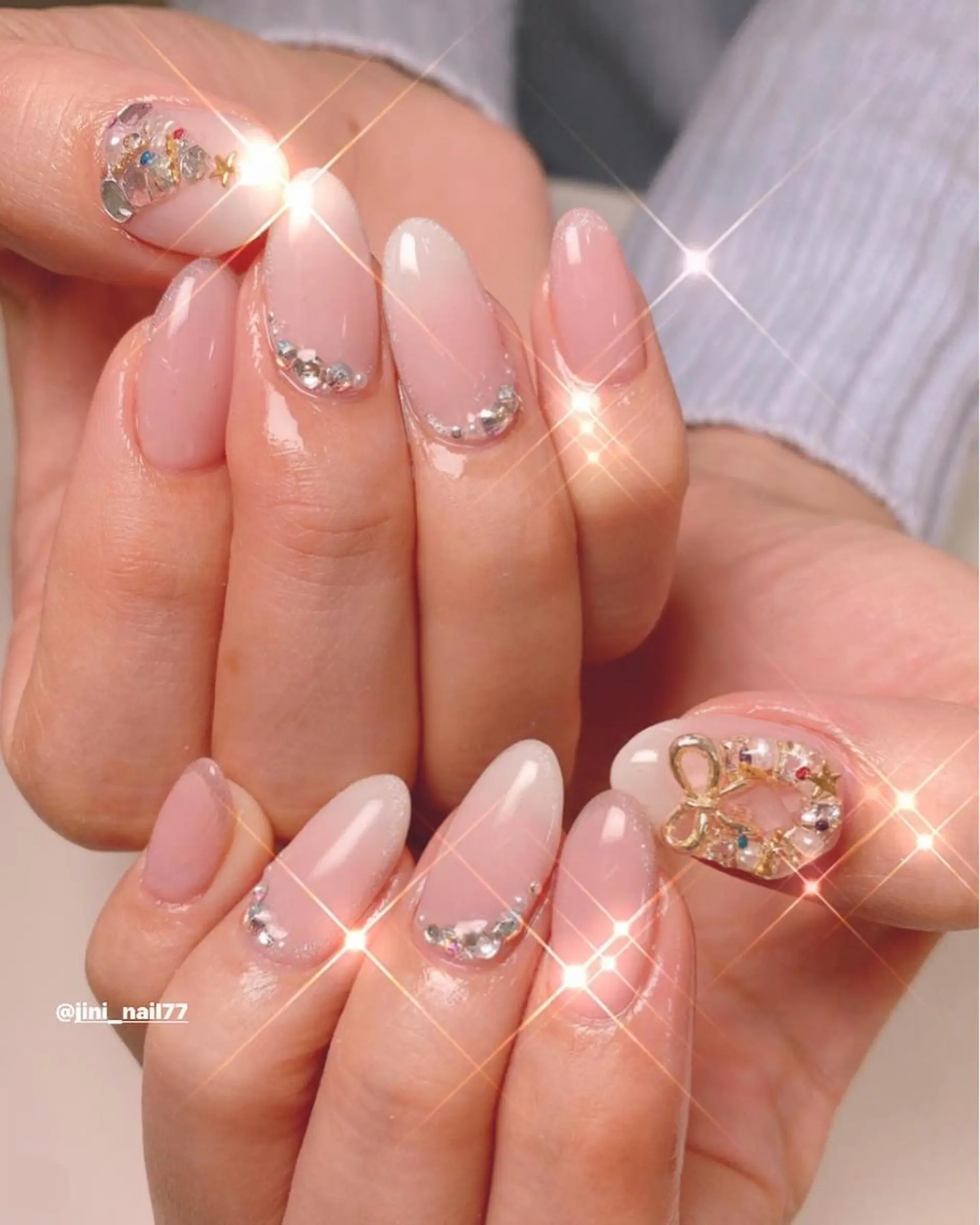ネイル JINI NAIL所属・ジニ ネイルのネイルデザイン