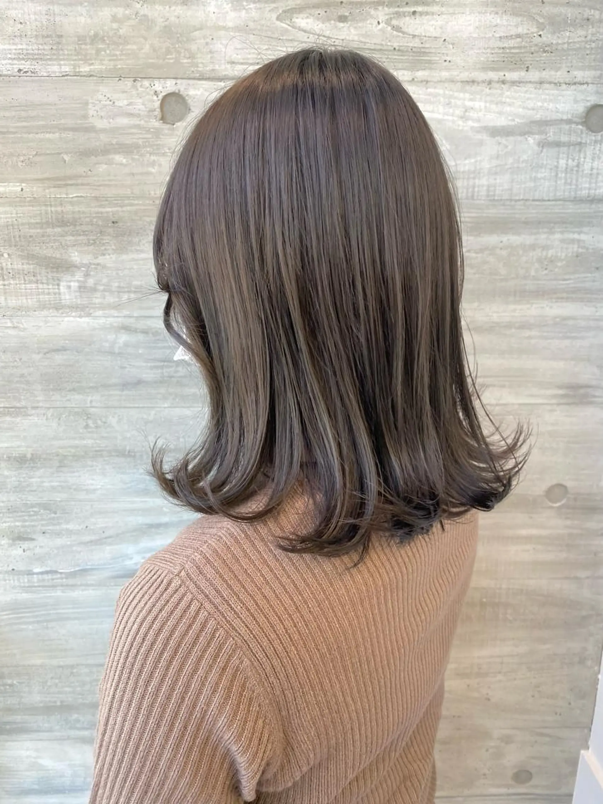 ミディアム カット ヘアカラー La fith hair lov.所属・Okamura Chisatoのヘアスタイル