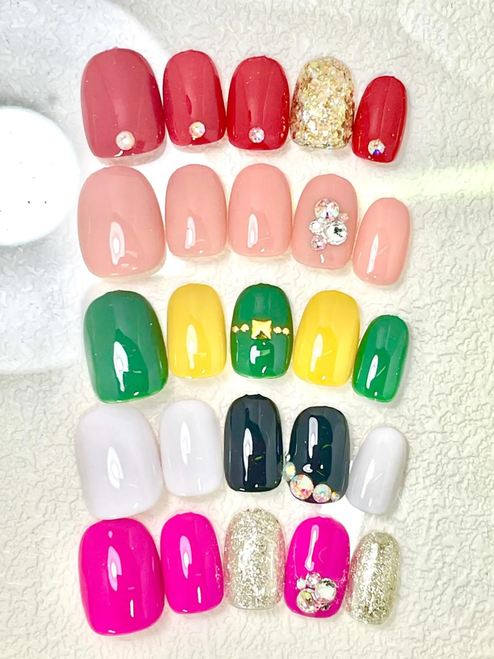 ネイル 成人式 ストーンネイル ネイルチップ ハンドネイル Regulus 光田のネイルデザイン