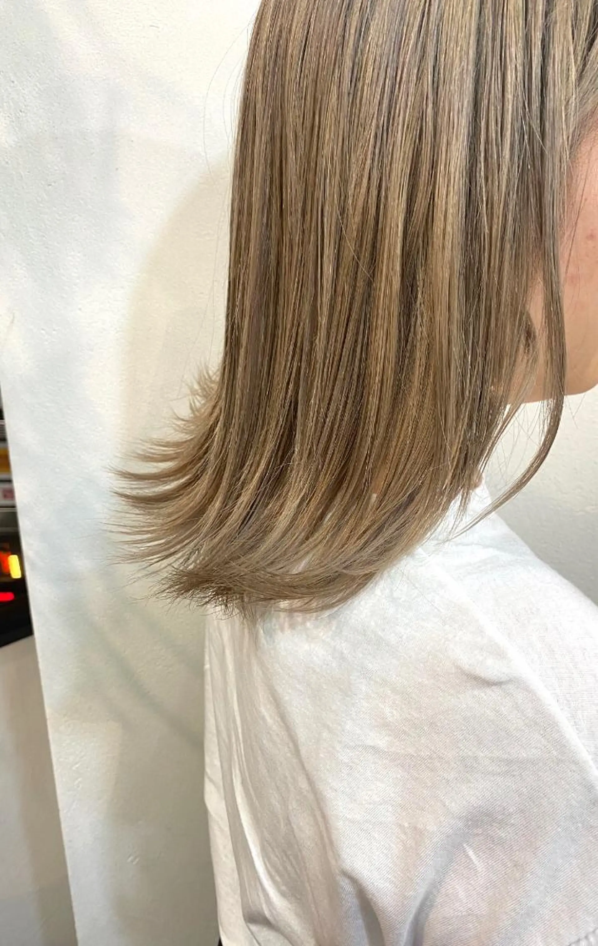 セミロング カラー 【韓国ヘア×透明感 カラー】笹谷 莉未のヘアスタイル