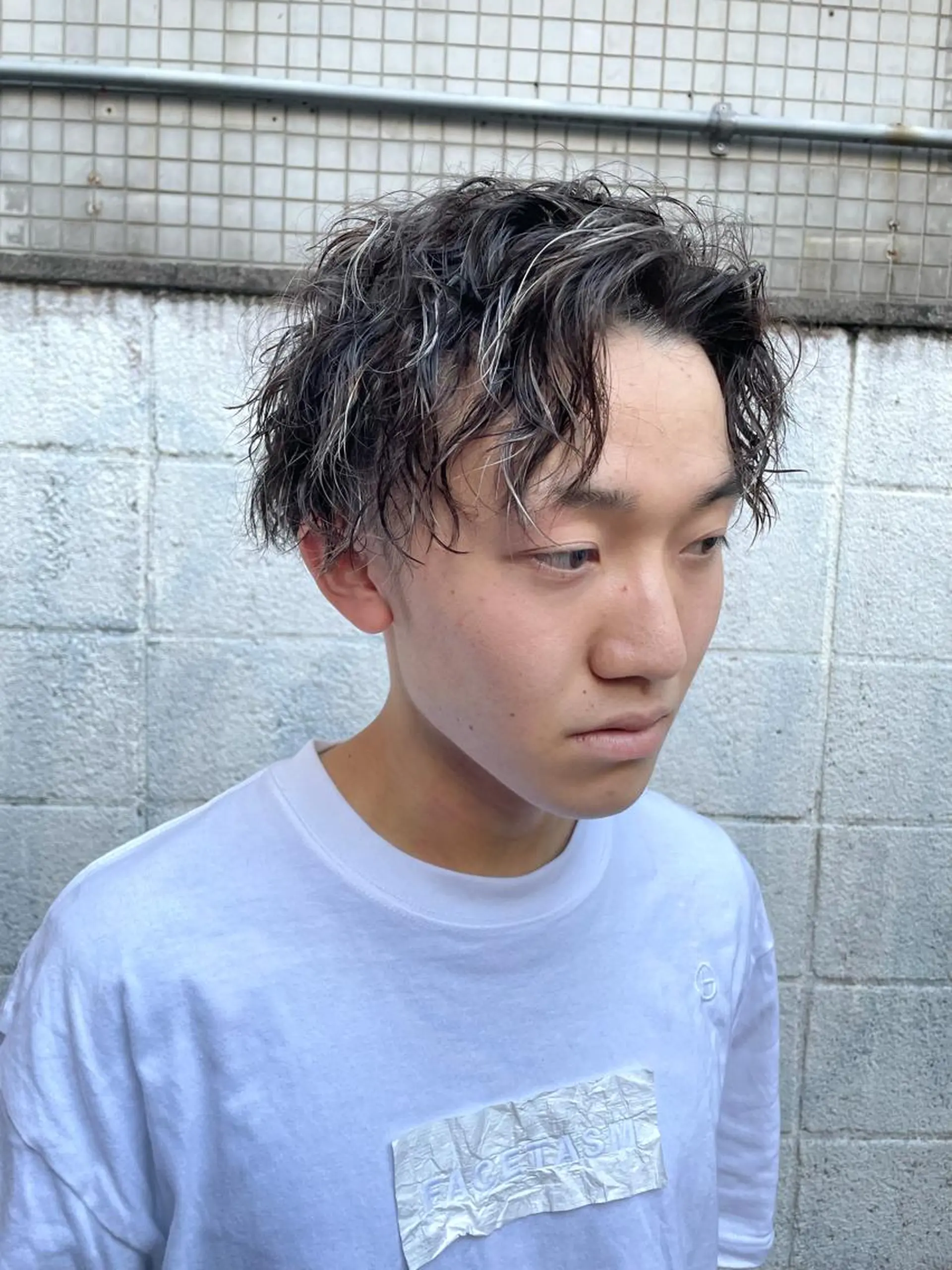 ミディアム カット ヘアカラー パーマ 渋谷 メンズヘア⭐️ タニグチヨシユキのヘアスタイル