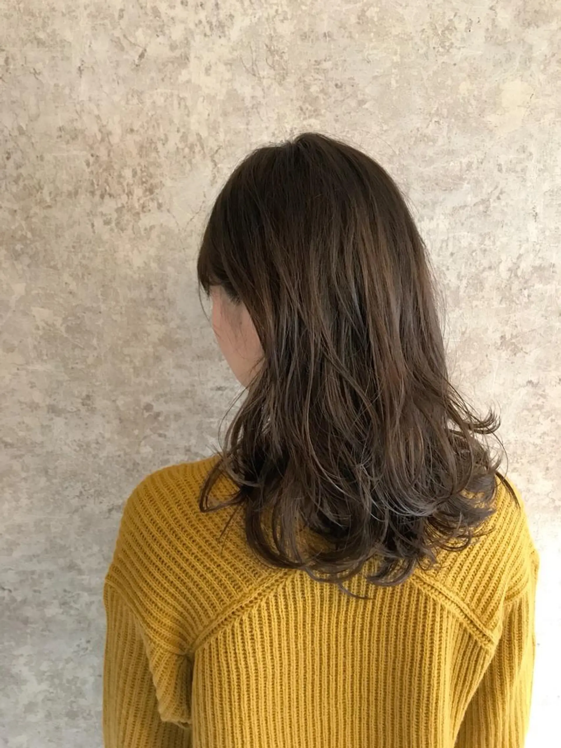 ミディアム カラー パーマ 小顔カット✨ 透明感カラー/村上のヘアスタイル