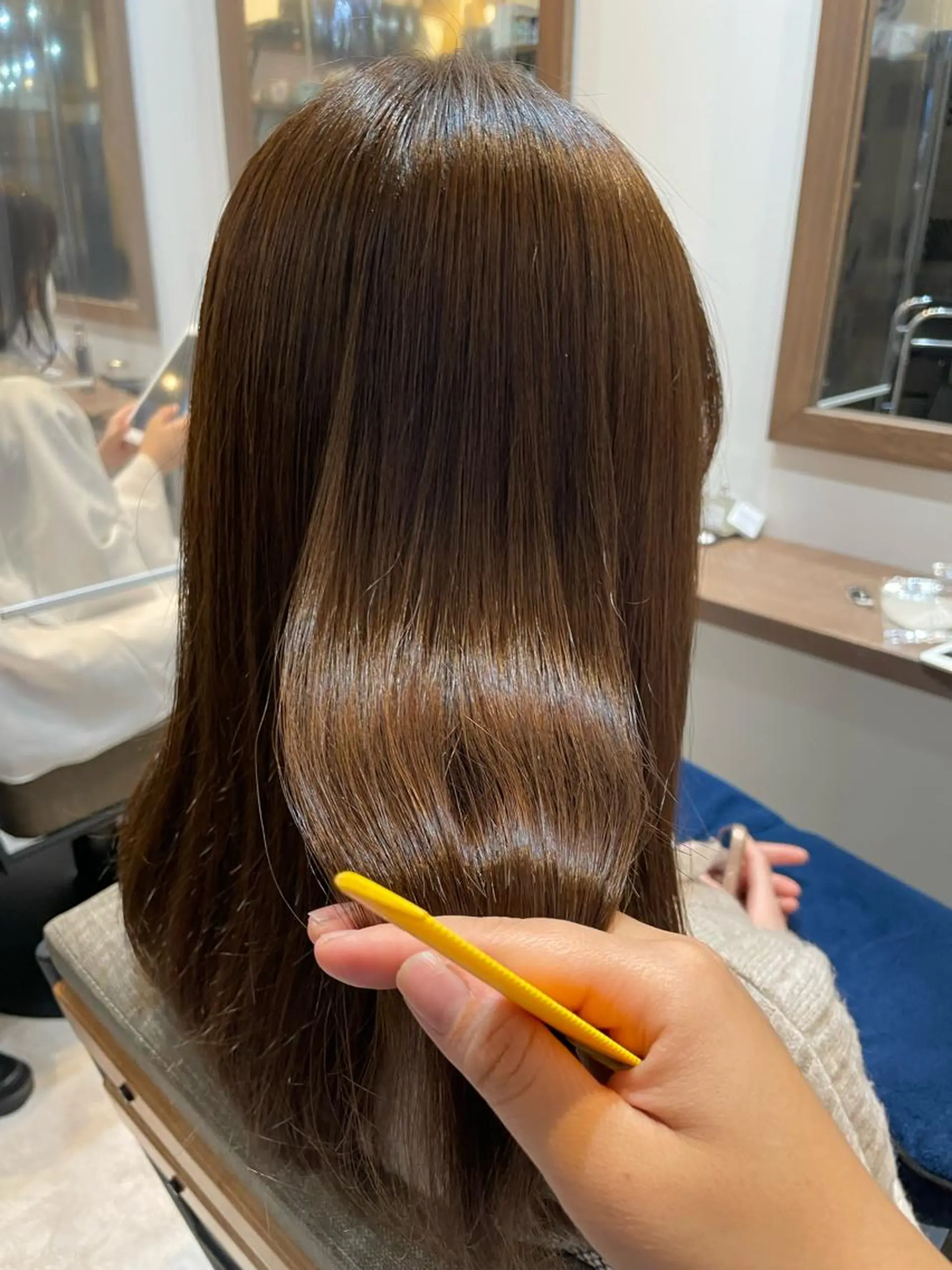 セミロング カット 縮毛矯正 N°rico川喜田 里衣のヘアスタイル